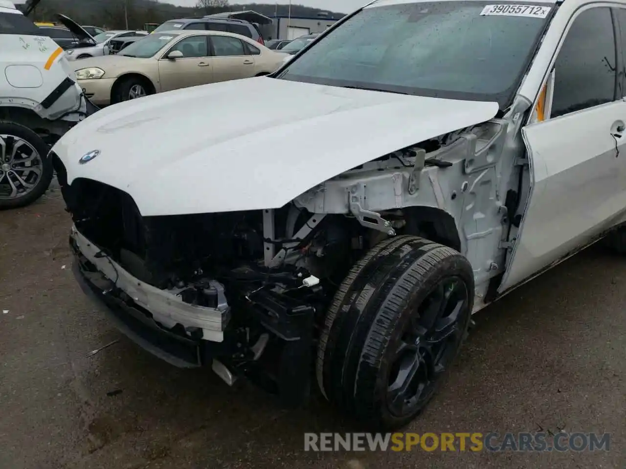 10 Photograph of a damaged car 5UXCR6C5XKLL63581 BMW X5 2019