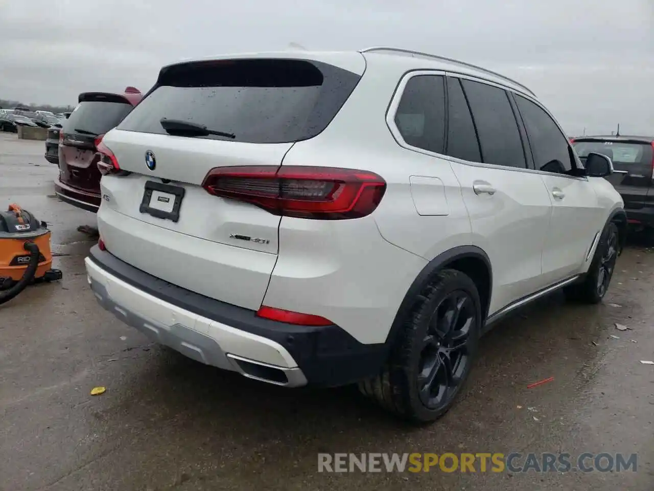 2 Фотография поврежденного автомобиля 5UXCR6C5XKLL63581 BMW X5 2019