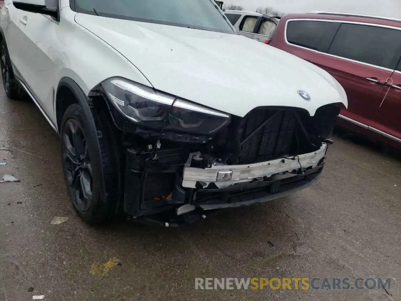 9 Photograph of a damaged car 5UXCR6C5XKLL63581 BMW X5 2019