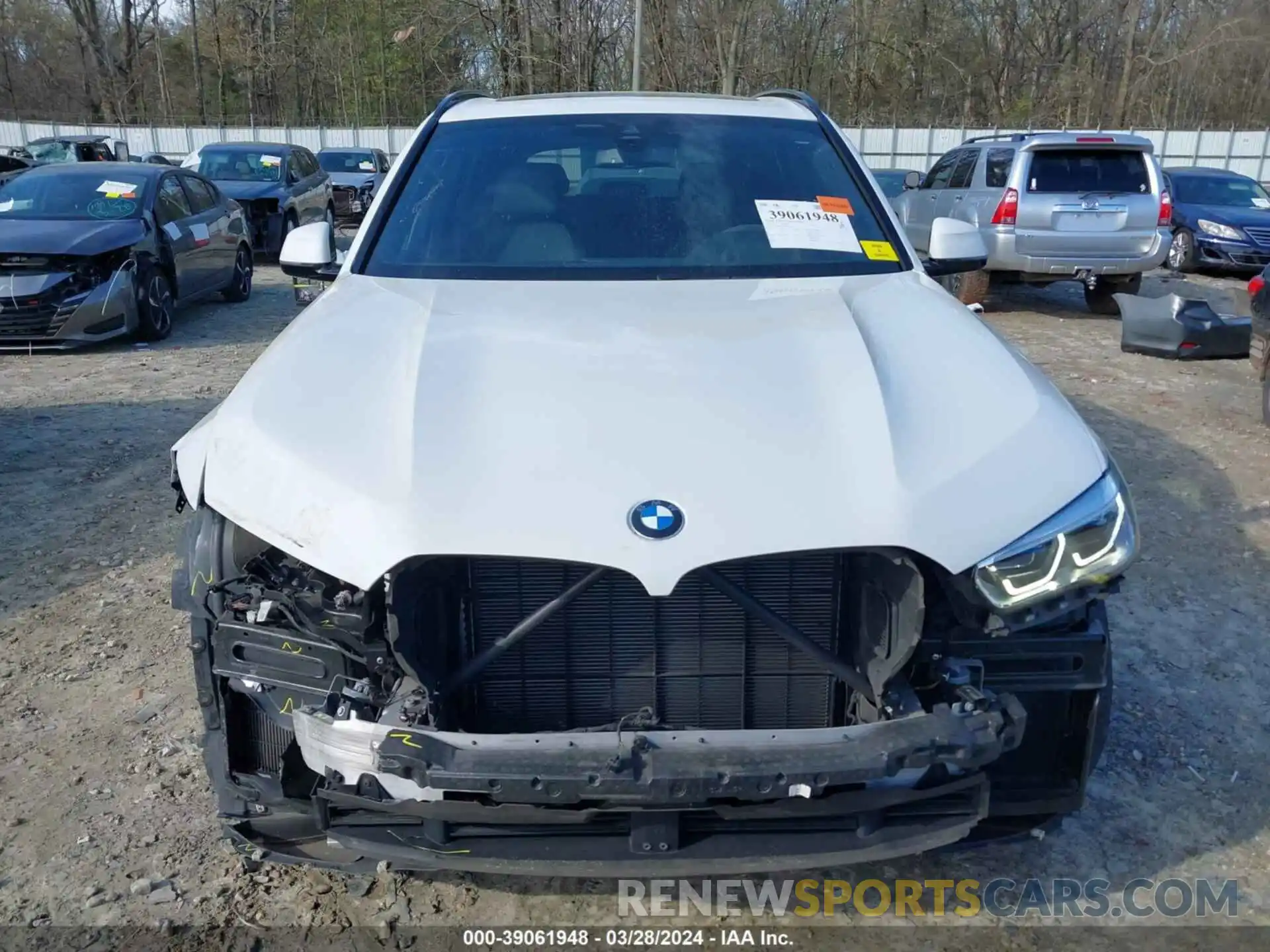 13 Photograph of a damaged car 5UXJU2C50KLN65280 BMW X5 2019