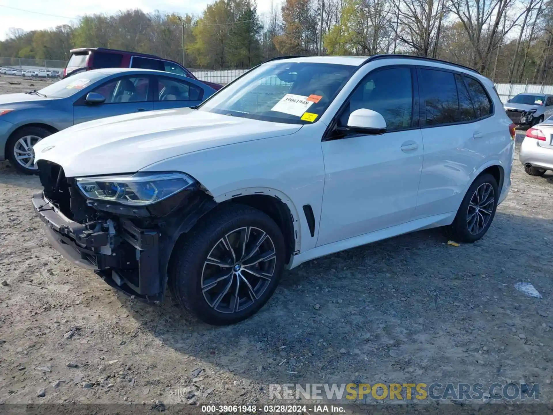 2 Photograph of a damaged car 5UXJU2C50KLN65280 BMW X5 2019