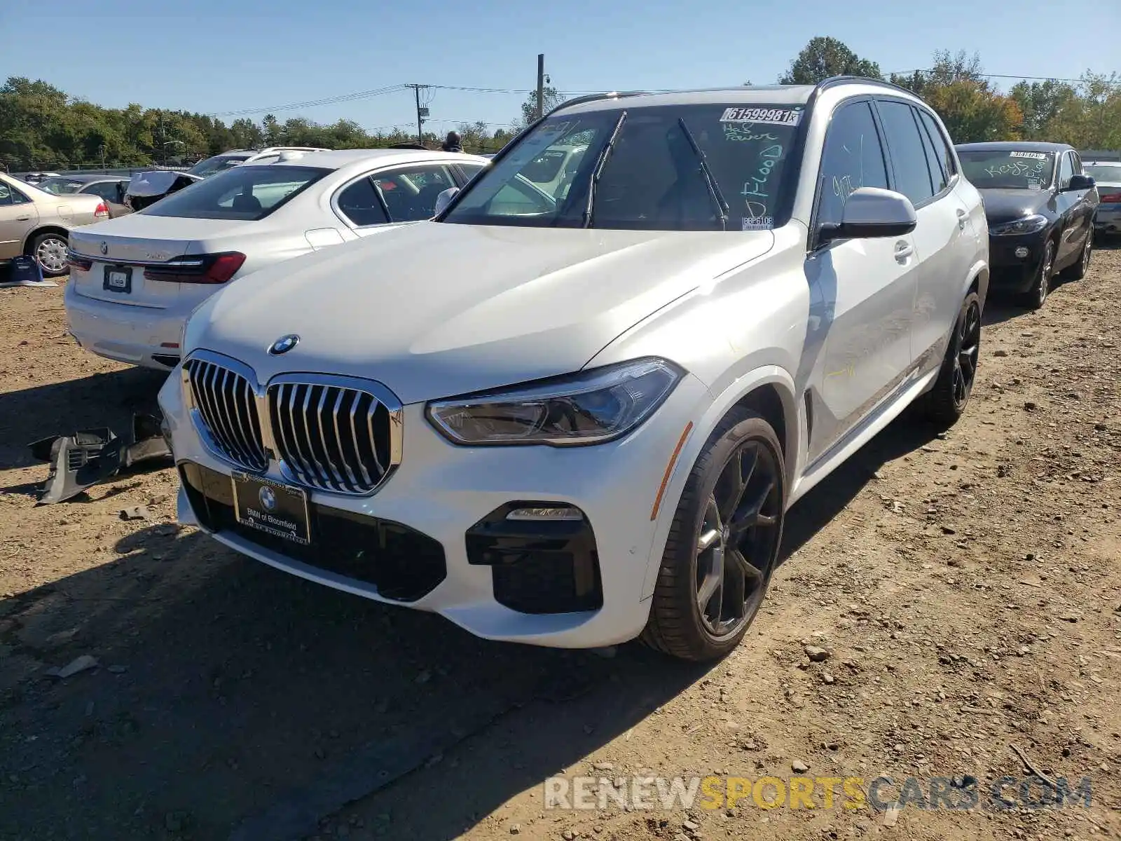 2 Фотография поврежденного автомобиля 5UXJU2C50KLN67806 BMW X5 2019