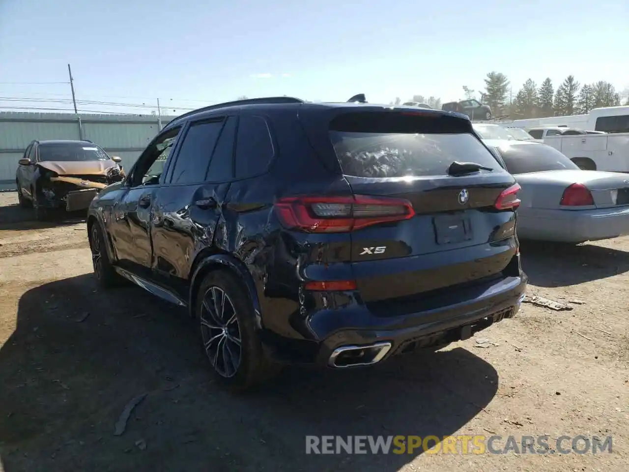 3 Photograph of a damaged car 5UXJU2C51KLB15267 BMW X5 2019