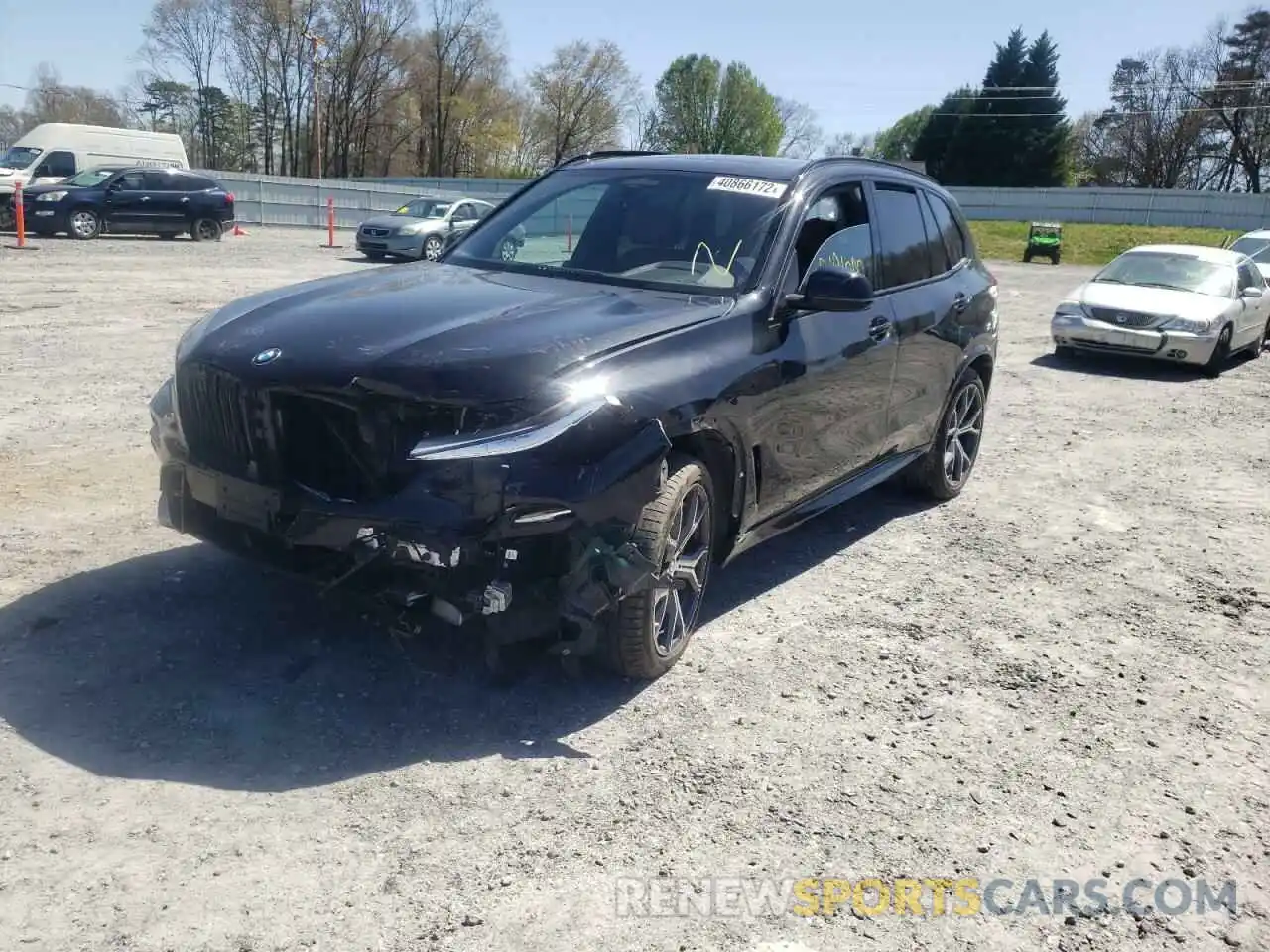 2 Фотография поврежденного автомобиля 5UXJU2C52KLN49887 BMW X5 2019