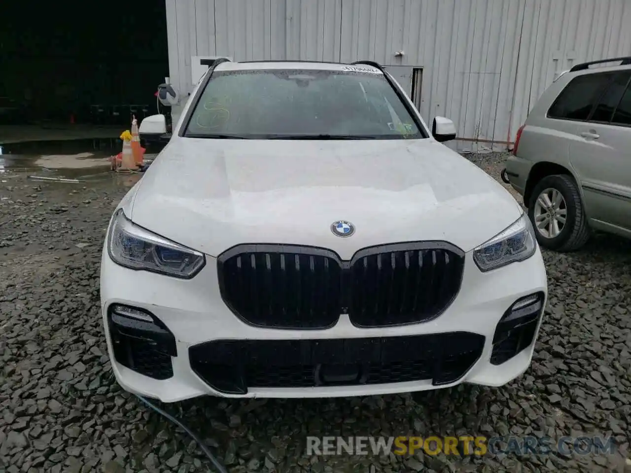 9 Photograph of a damaged car 5UXJU2C52KLN64356 BMW X5 2019