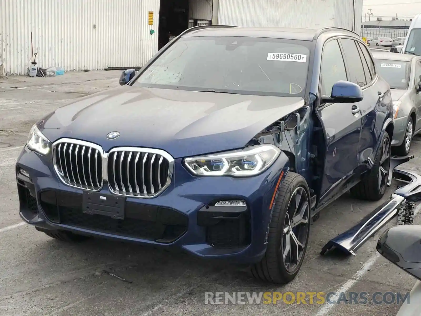 2 Фотография поврежденного автомобиля 5UXJU2C52KLN64809 BMW X5 2019