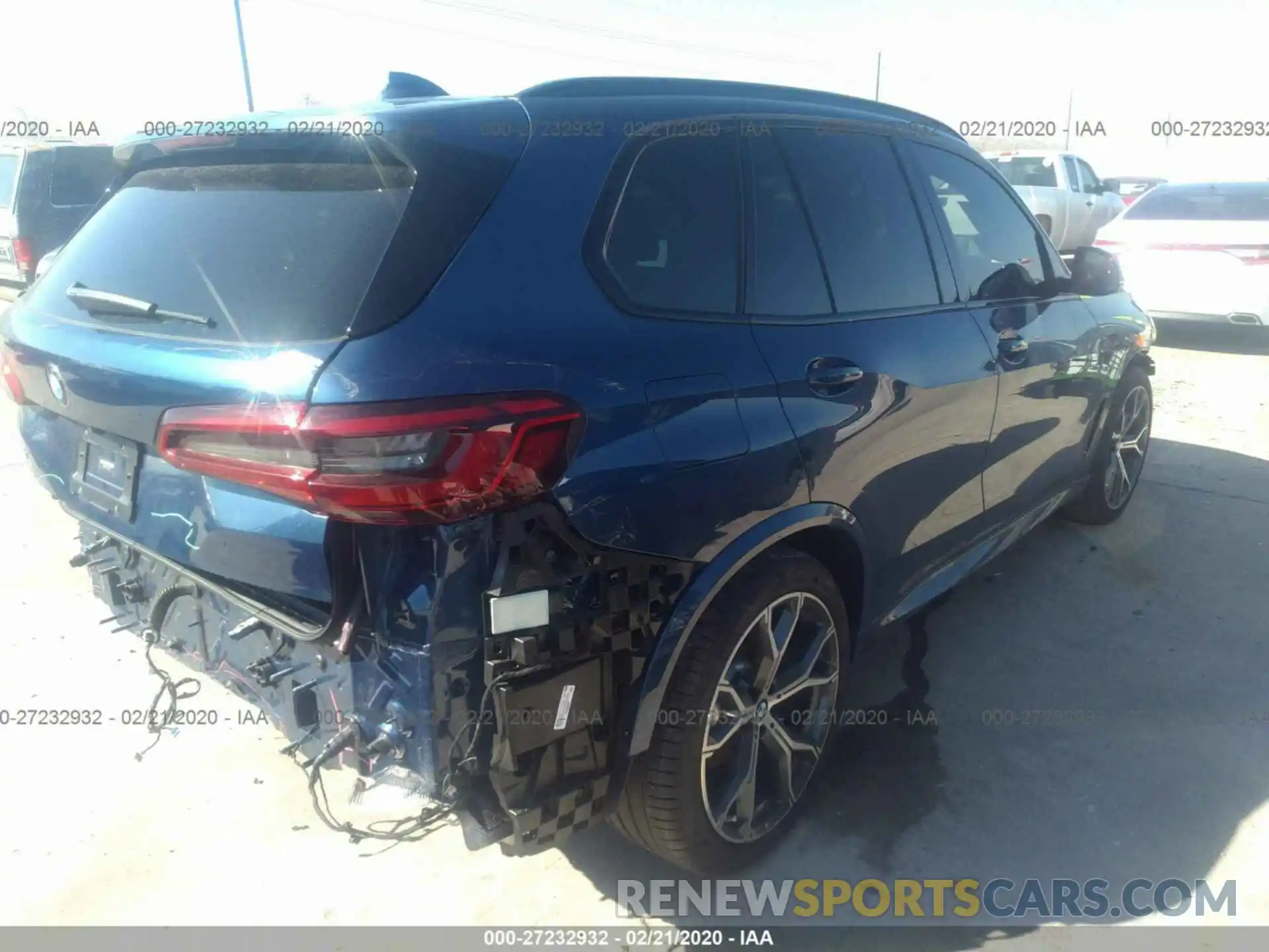 4 Photograph of a damaged car 5UXJU2C52KLN66611 BMW X5 2019