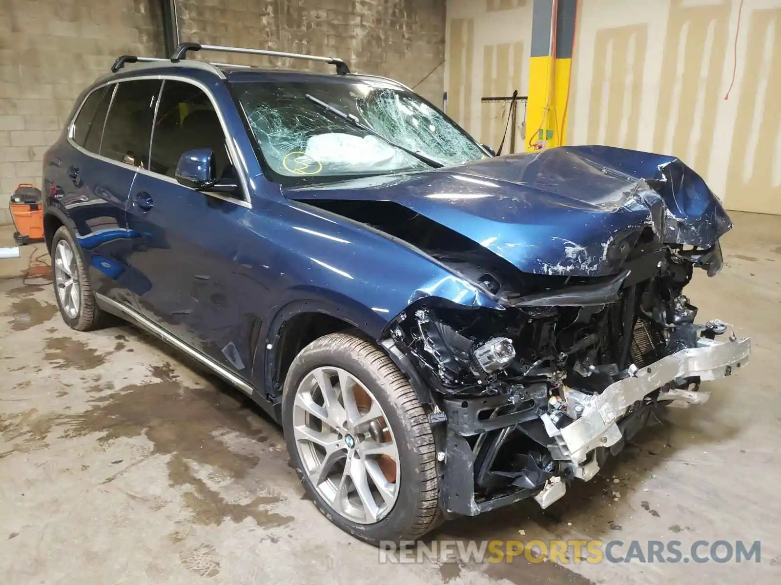 1 Photograph of a damaged car 5UXJU2C52KLN67645 BMW X5 2019