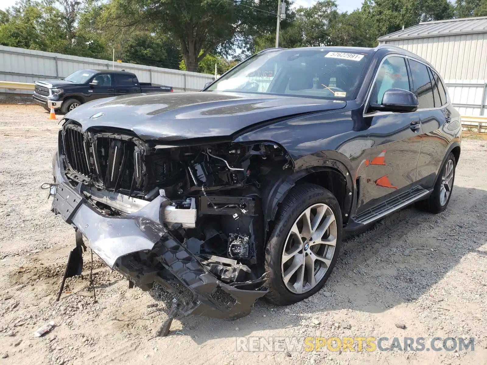 2 Photograph of a damaged car 5UXJU2C56KLN65610 BMW X5 2019