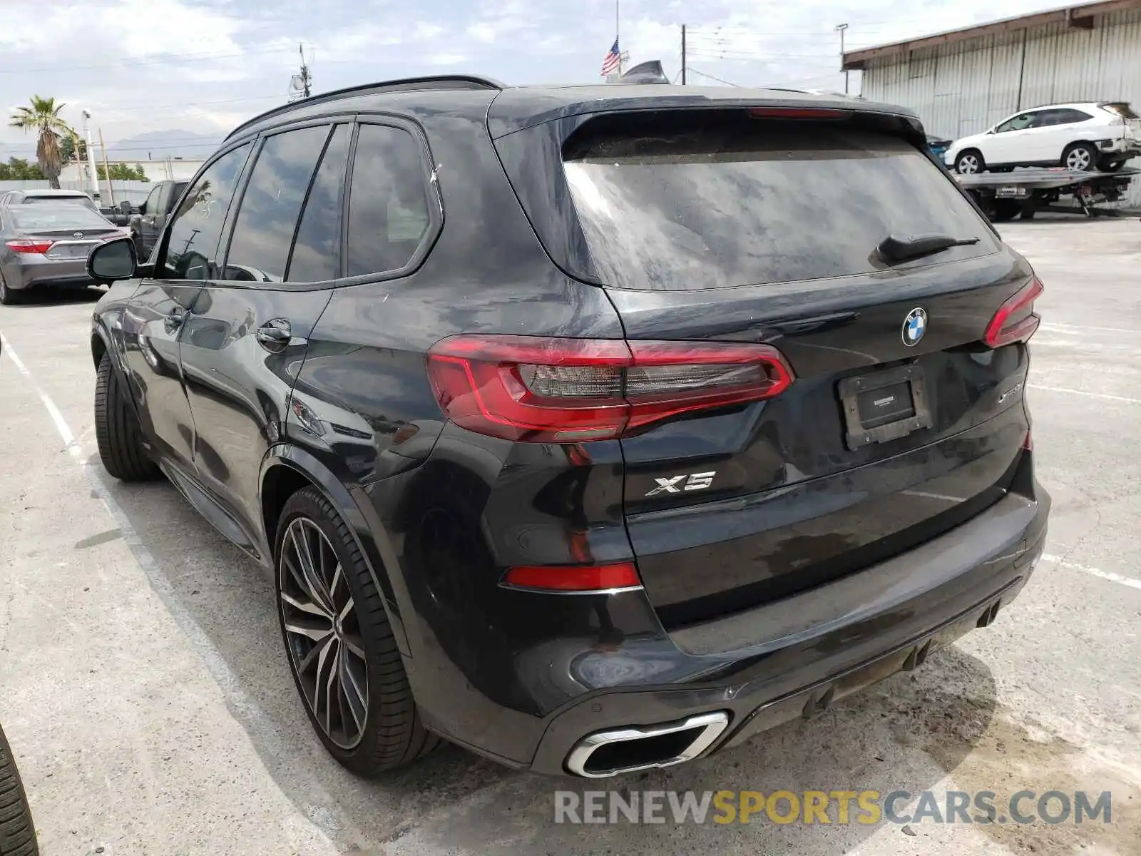 3 Photograph of a damaged car 5UXJU2C57KLN66054 BMW X5 2019