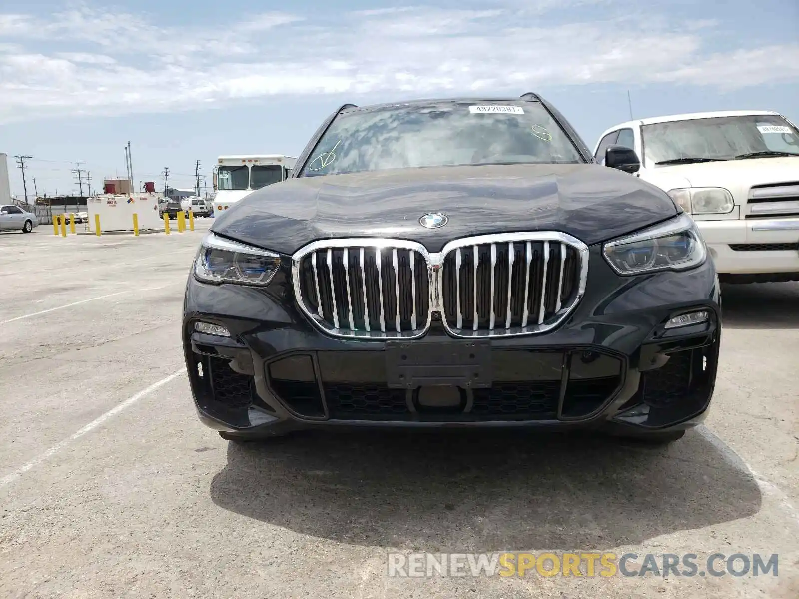 9 Photograph of a damaged car 5UXJU2C57KLN66054 BMW X5 2019