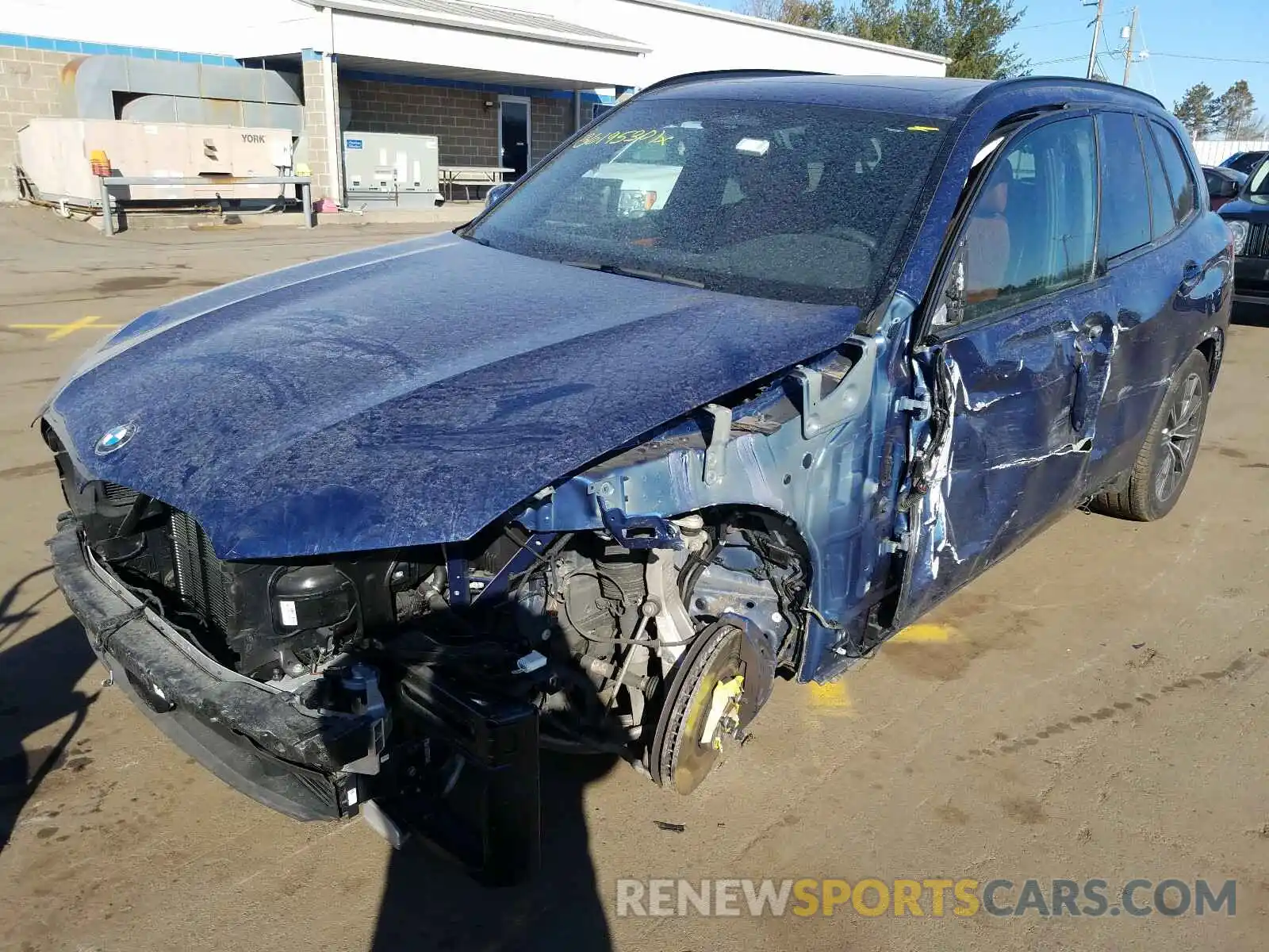 2 Фотография поврежденного автомобиля 5UXJU2C59KLN65388 BMW X5 2019