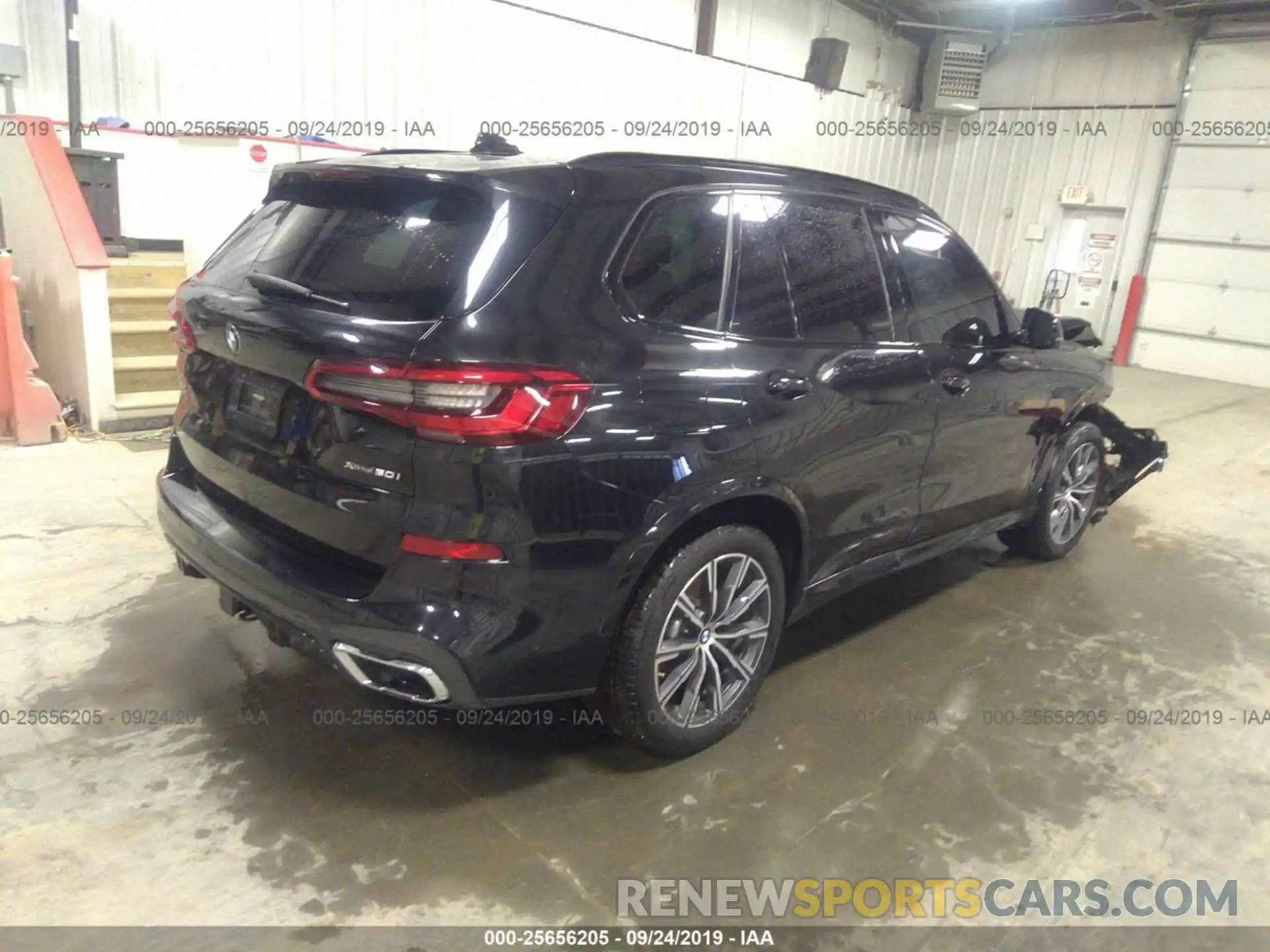 4 Photograph of a damaged car 5UXJU2C5XKLN64587 BMW X5 2019