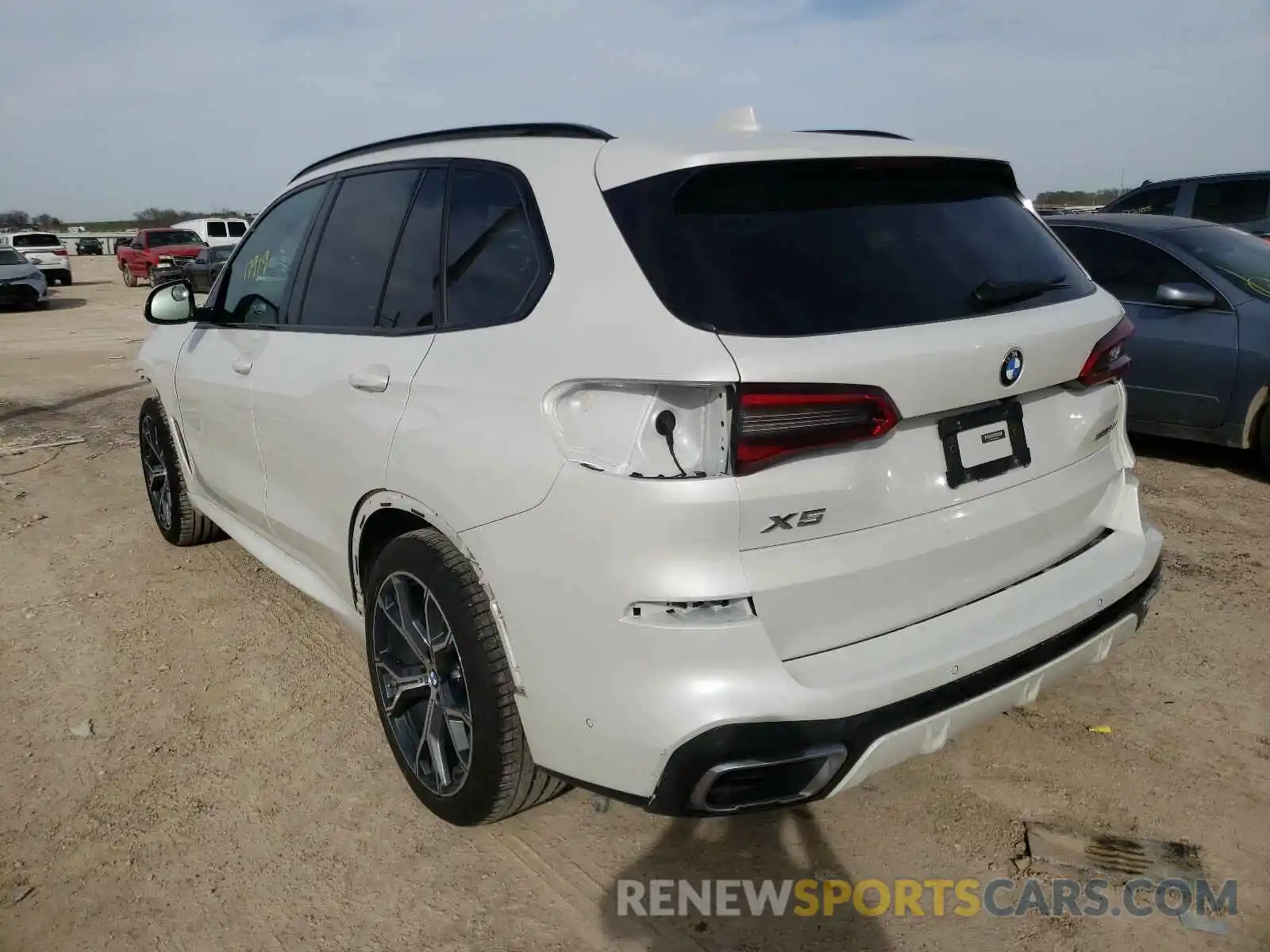 3 Фотография поврежденного автомобиля 6UXCR6C63KLK86306 BMW X5 2019