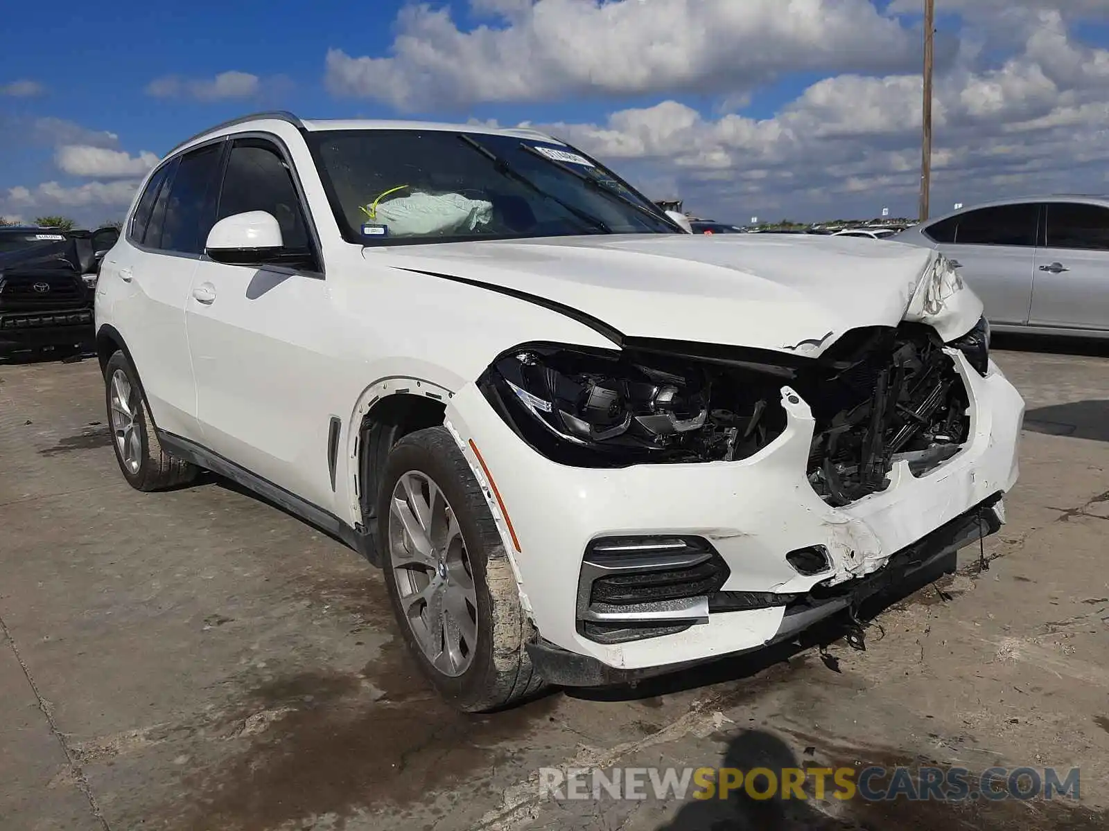 1 Photograph of a damaged car 5UXCR4C00L9B09307 BMW X5 2020