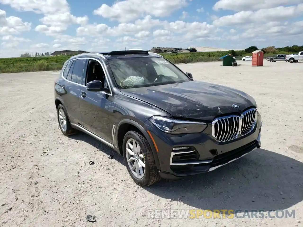 1 Photograph of a damaged car 5UXCR4C00L9B32585 BMW X5 2020