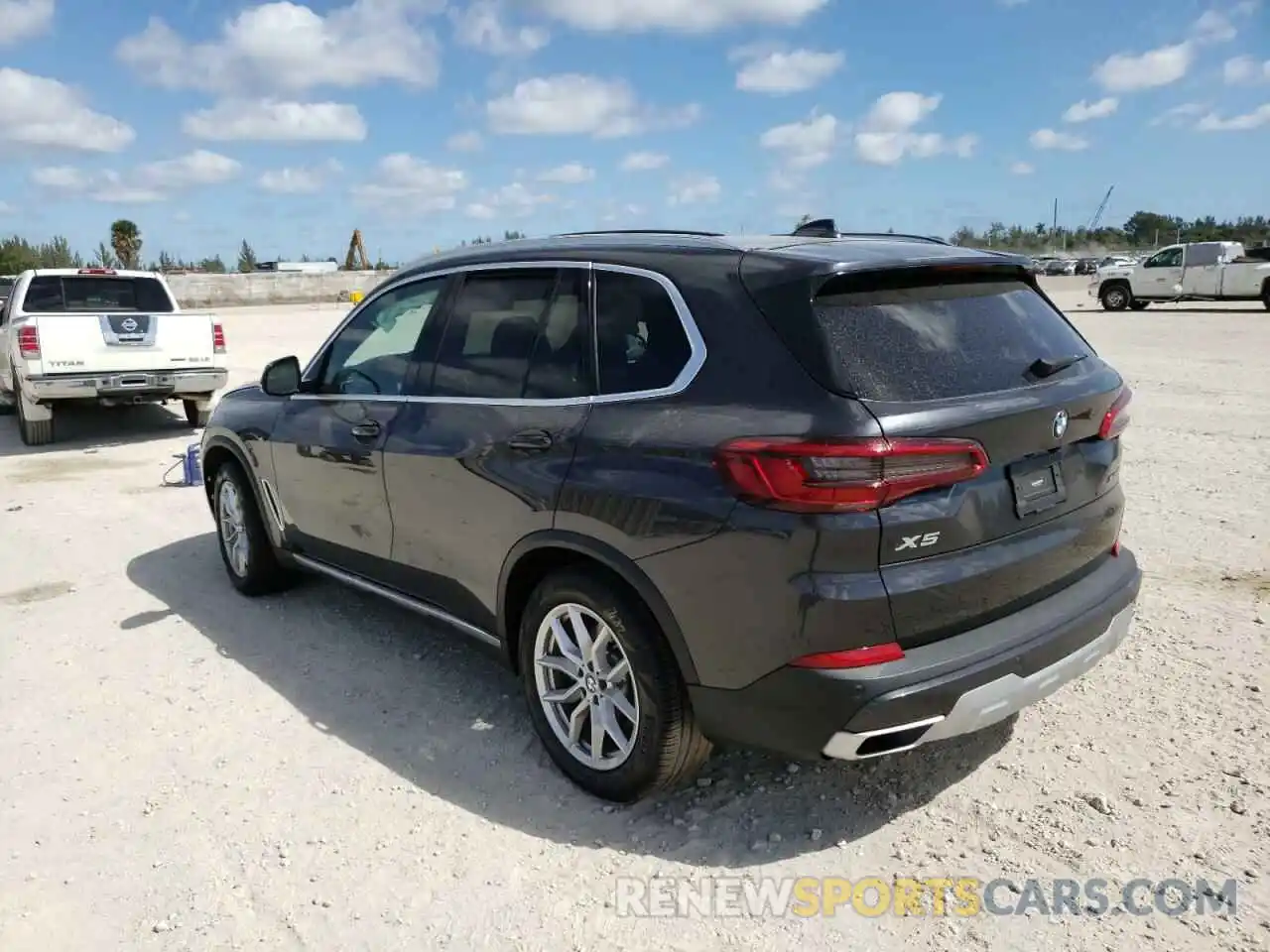 3 Фотография поврежденного автомобиля 5UXCR4C00L9B32585 BMW X5 2020