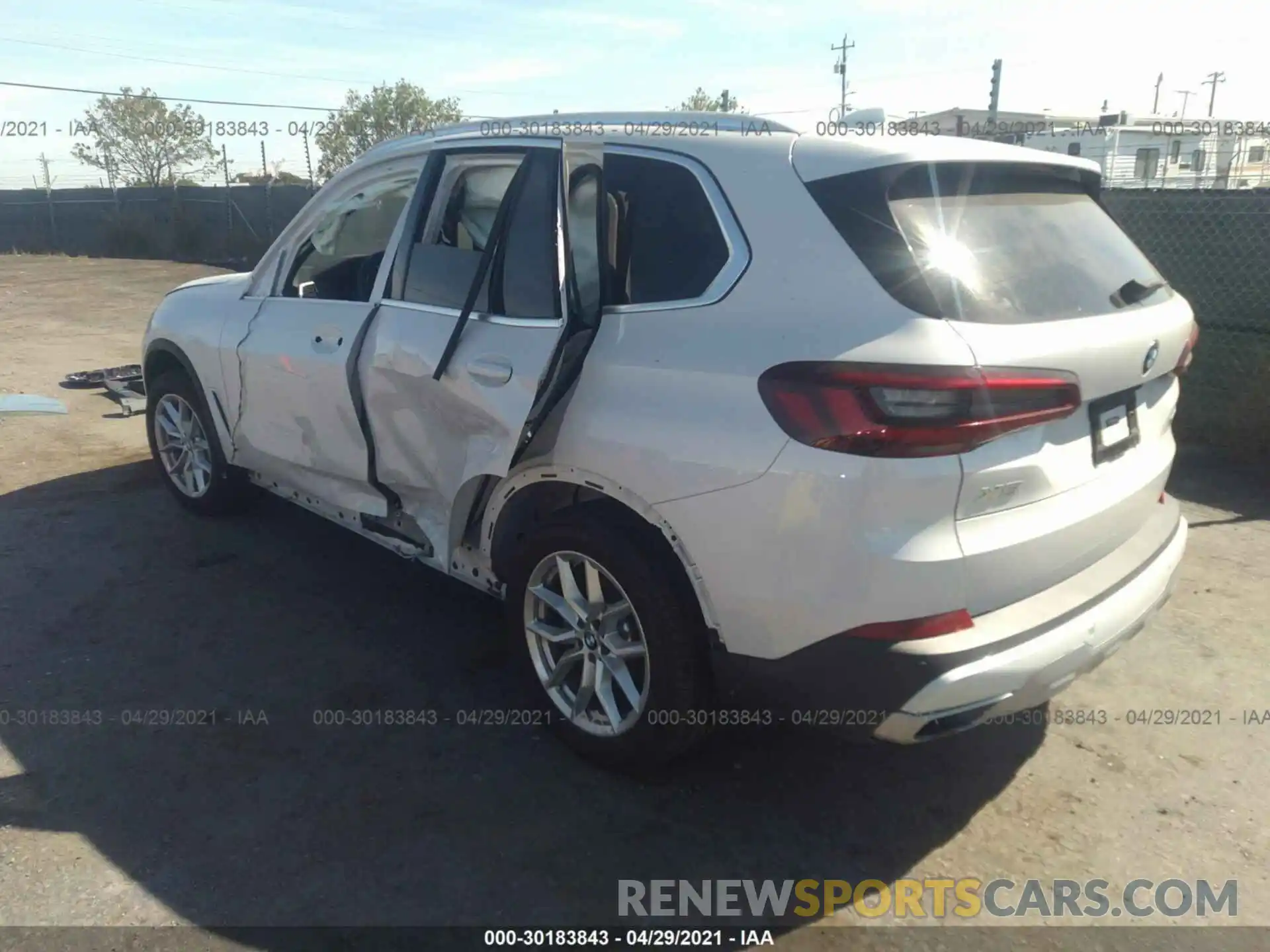 3 Photograph of a damaged car 5UXCR4C00L9C18575 BMW X5 2020