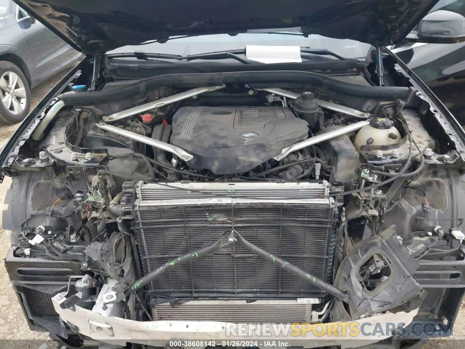 10 Photograph of a damaged car 5UXCR4C01L9B52408 BMW X5 2020