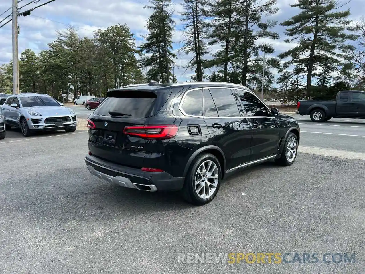 4 Photograph of a damaged car 5UXCR4C02L9B14413 BMW X5 2020