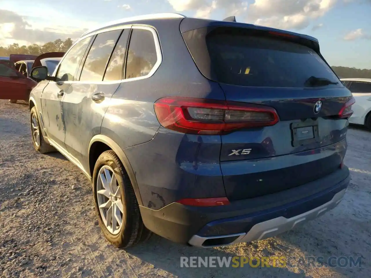 3 Photograph of a damaged car 5UXCR4C02L9B15528 BMW X5 2020