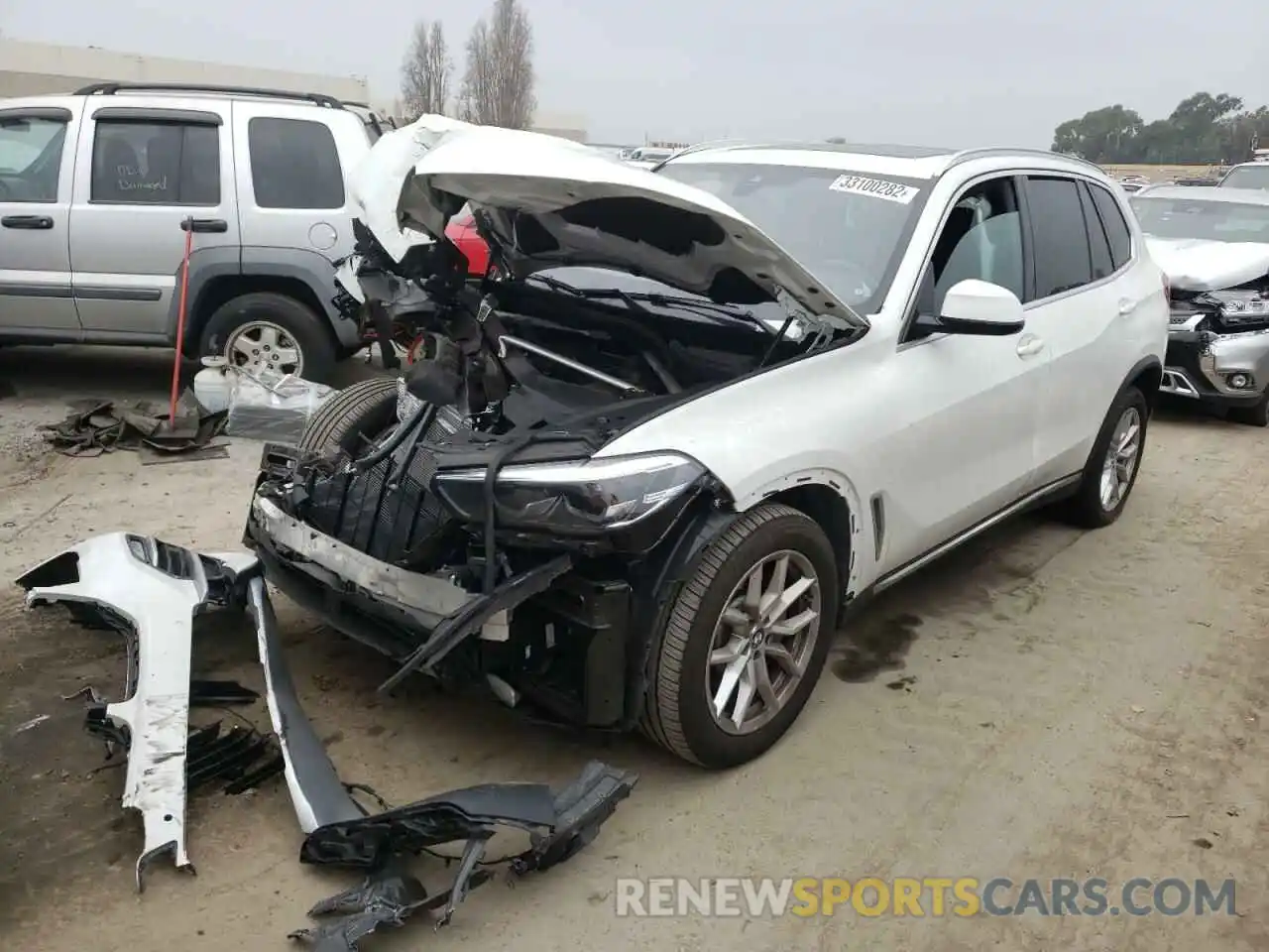 2 Фотография поврежденного автомобиля 5UXCR4C02L9B42146 BMW X5 2020