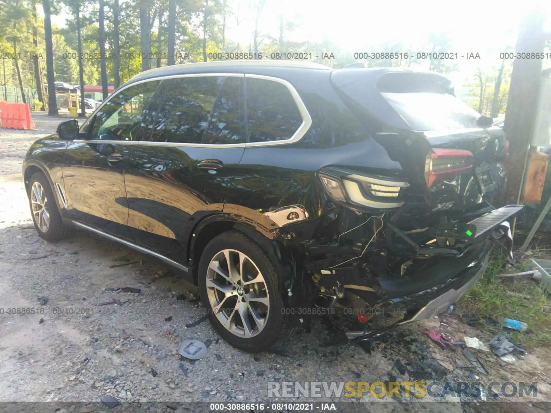 3 Photograph of a damaged car 5UXCR4C02L9C96145 BMW X5 2020