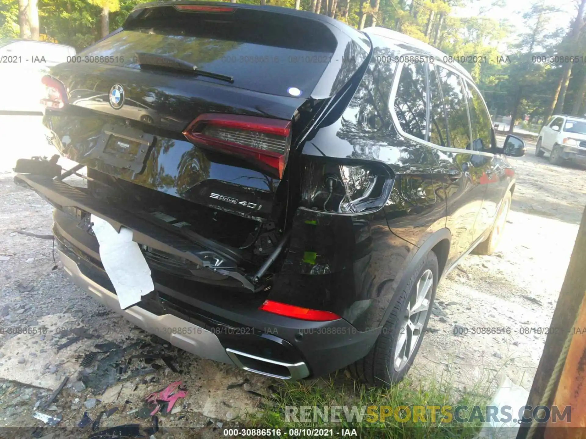 4 Photograph of a damaged car 5UXCR4C02L9C96145 BMW X5 2020