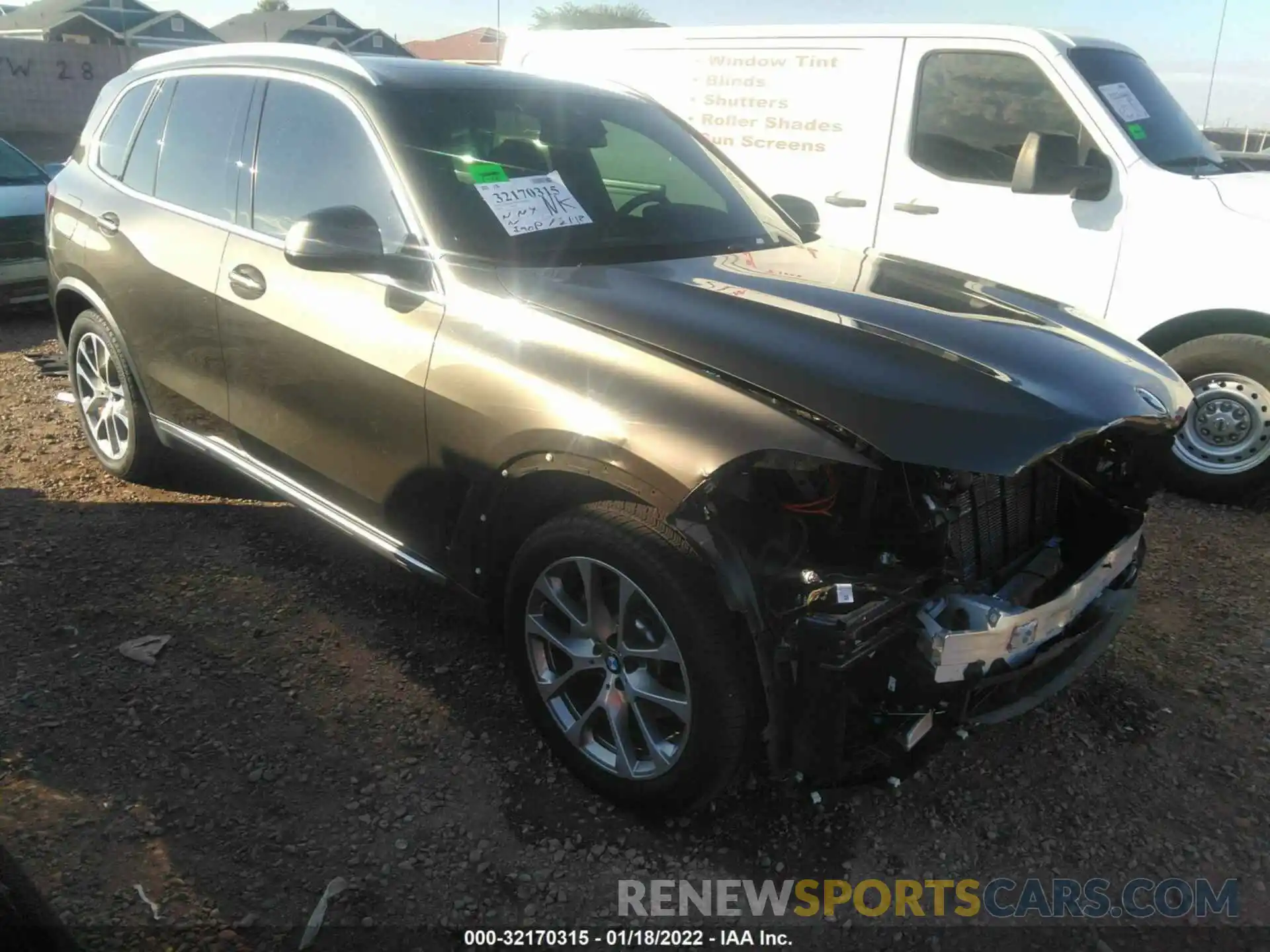 1 Photograph of a damaged car 5UXCR4C02LLT19584 BMW X5 2020