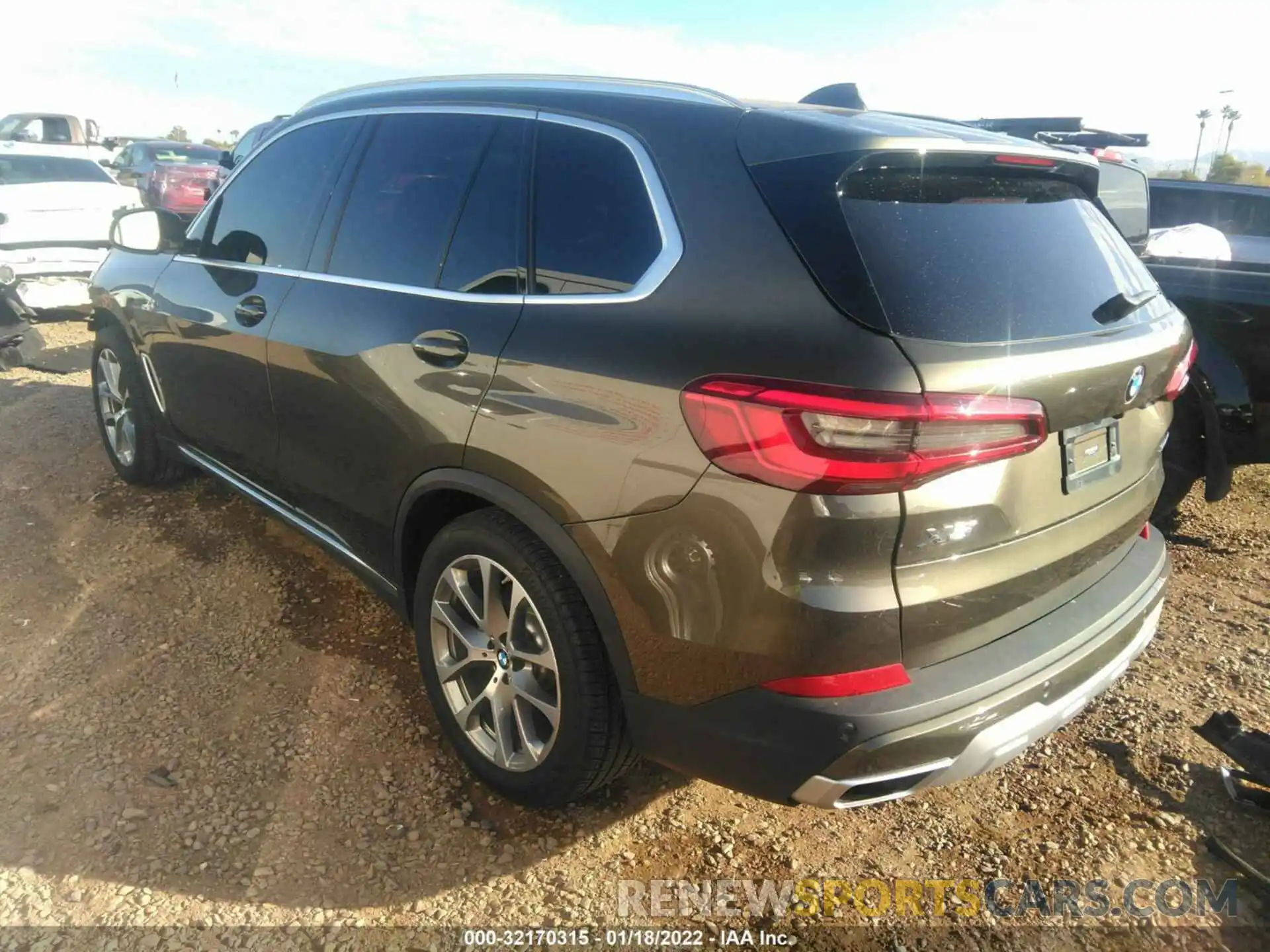 3 Фотография поврежденного автомобиля 5UXCR4C02LLT19584 BMW X5 2020