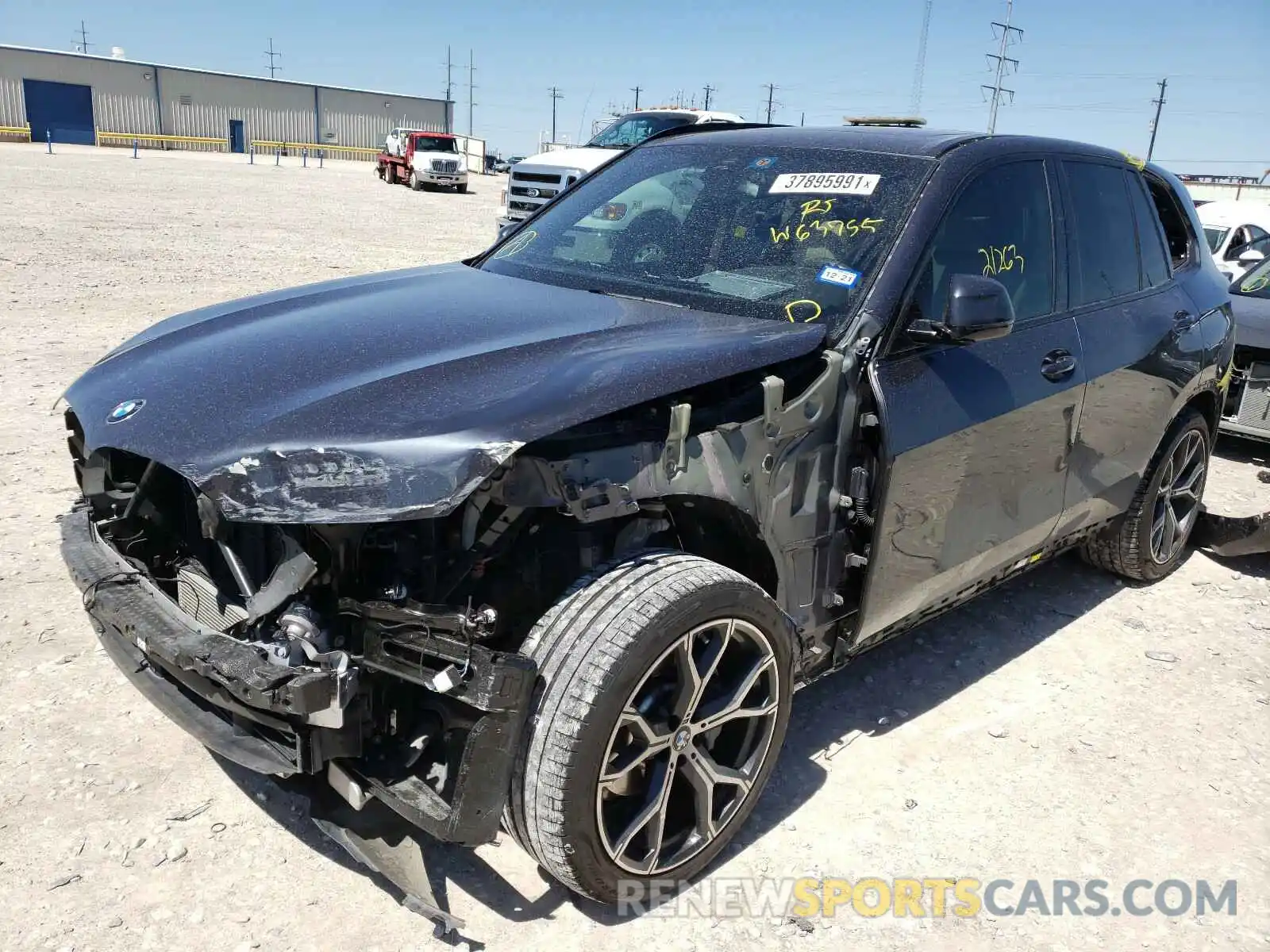 2 Фотография поврежденного автомобиля 5UXCR4C02LLW63755 BMW X5 2020