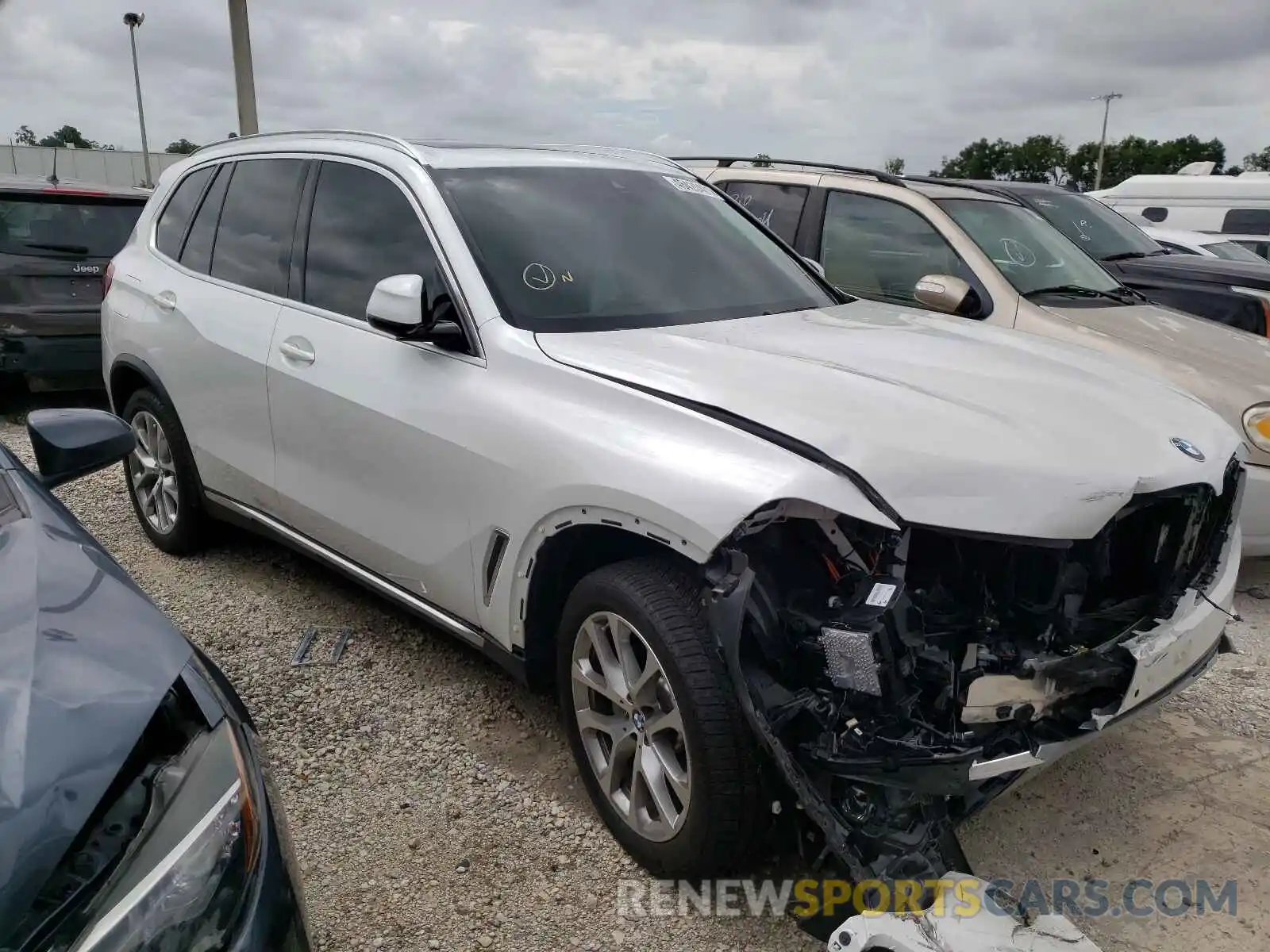 1 Photograph of a damaged car 5UXCR4C03L9C05836 BMW X5 2020