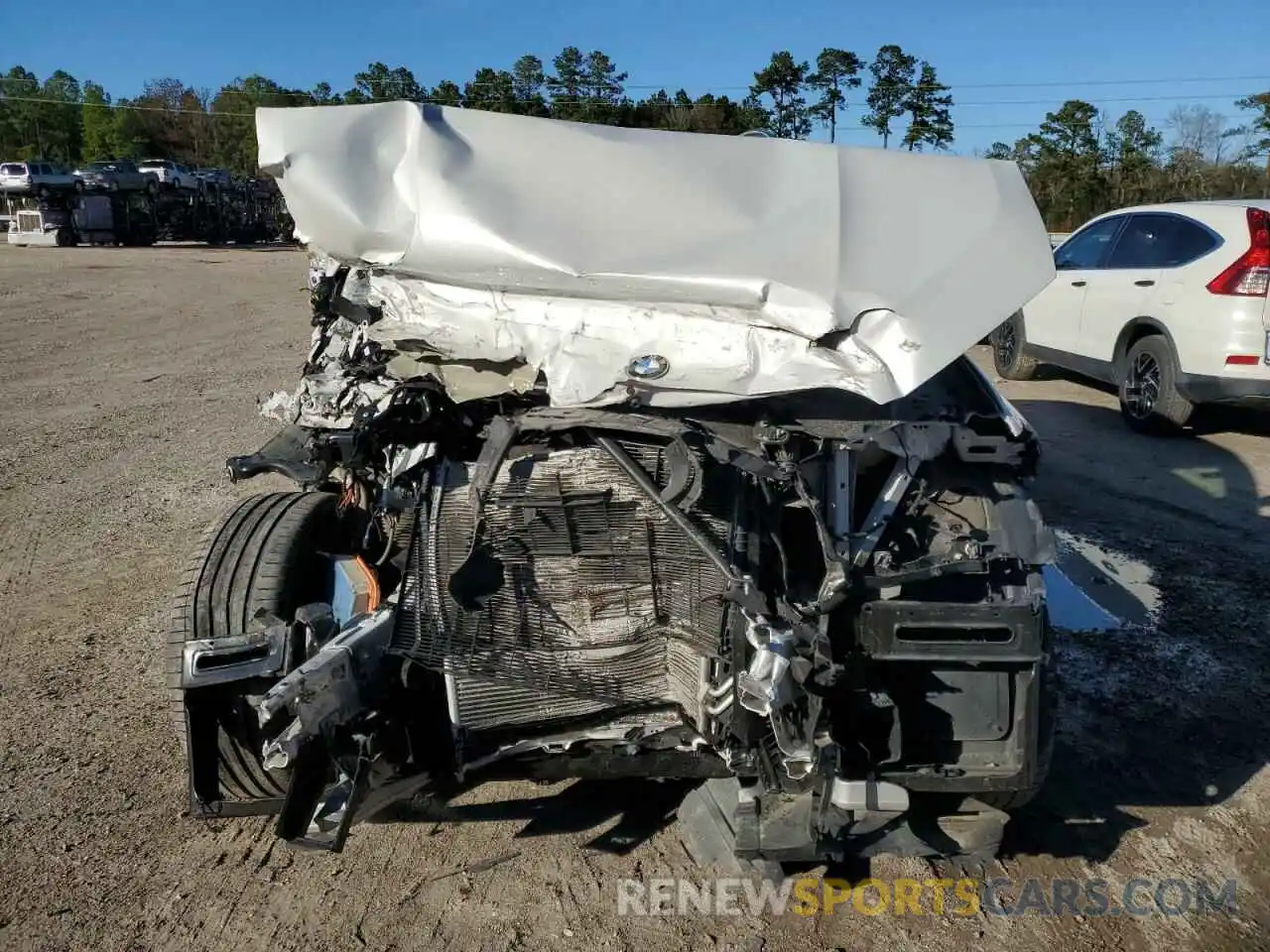 5 Photograph of a damaged car 5UXCR4C03L9C18263 BMW X5 2020