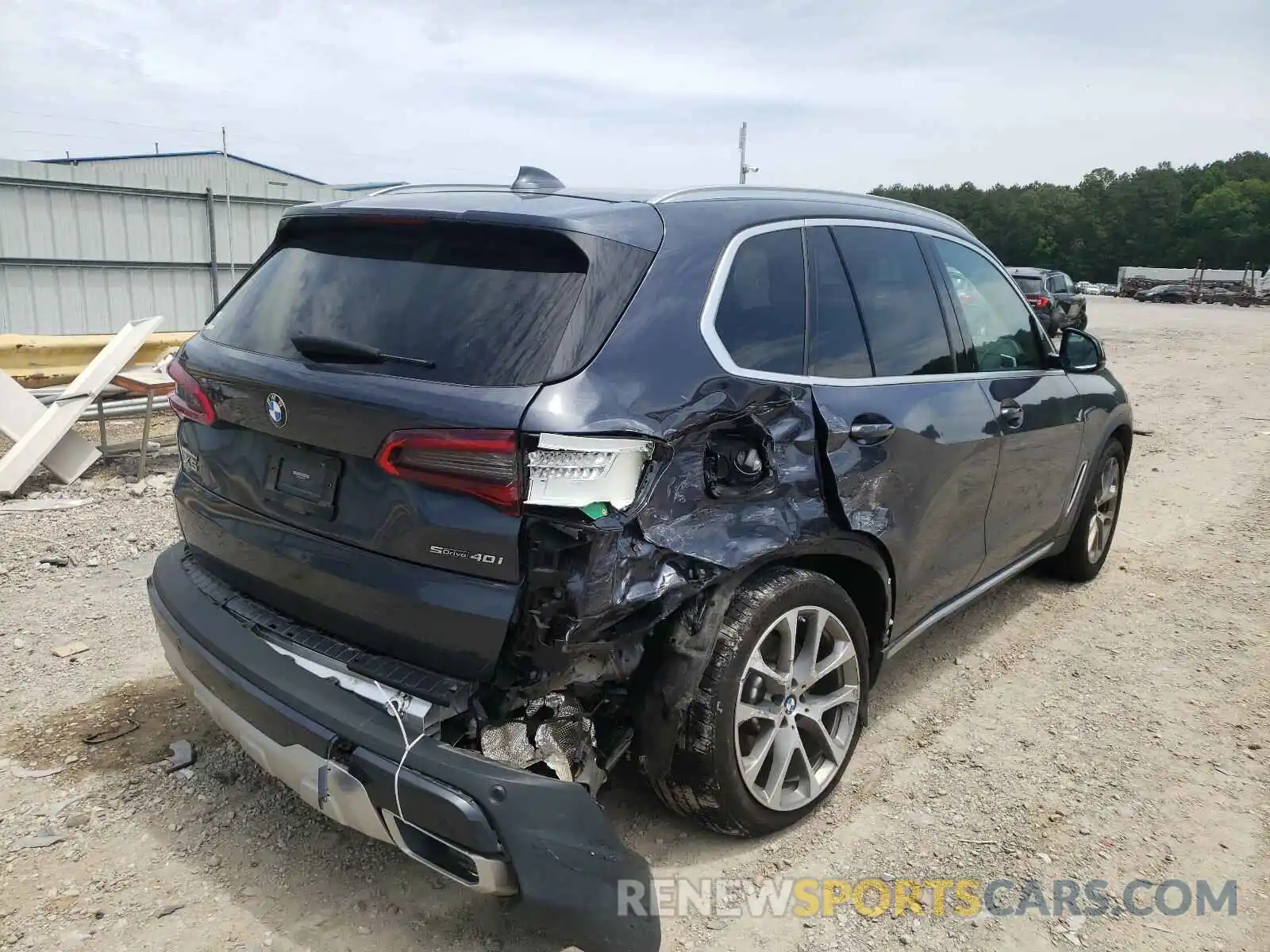 4 Photograph of a damaged car 5UXCR4C03LLT19772 BMW X5 2020