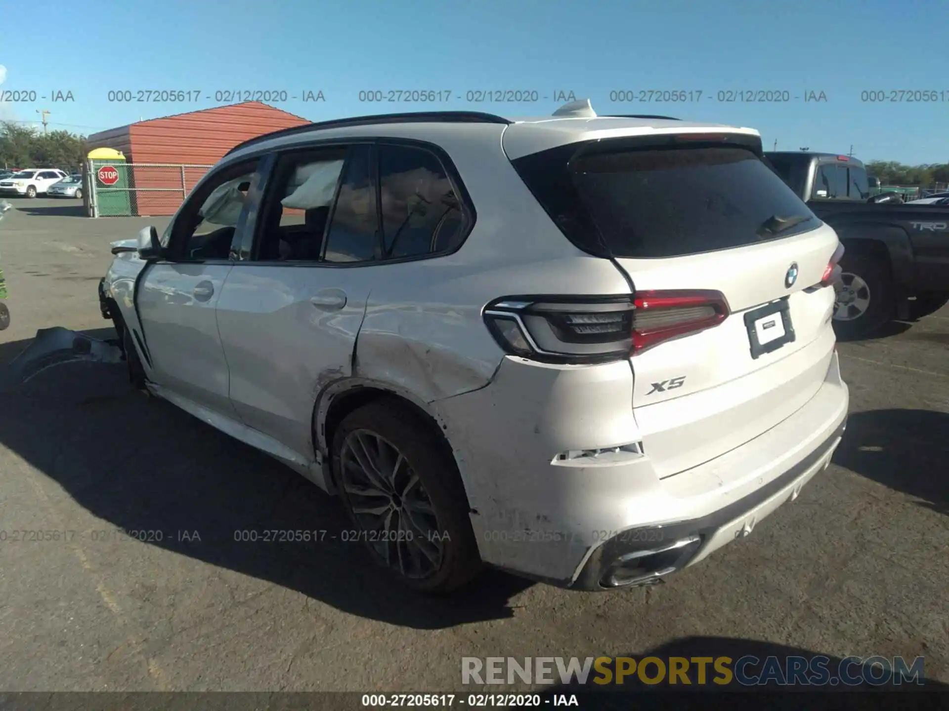 3 Фотография поврежденного автомобиля 5UXCR4C04LLW63630 BMW X5 2020