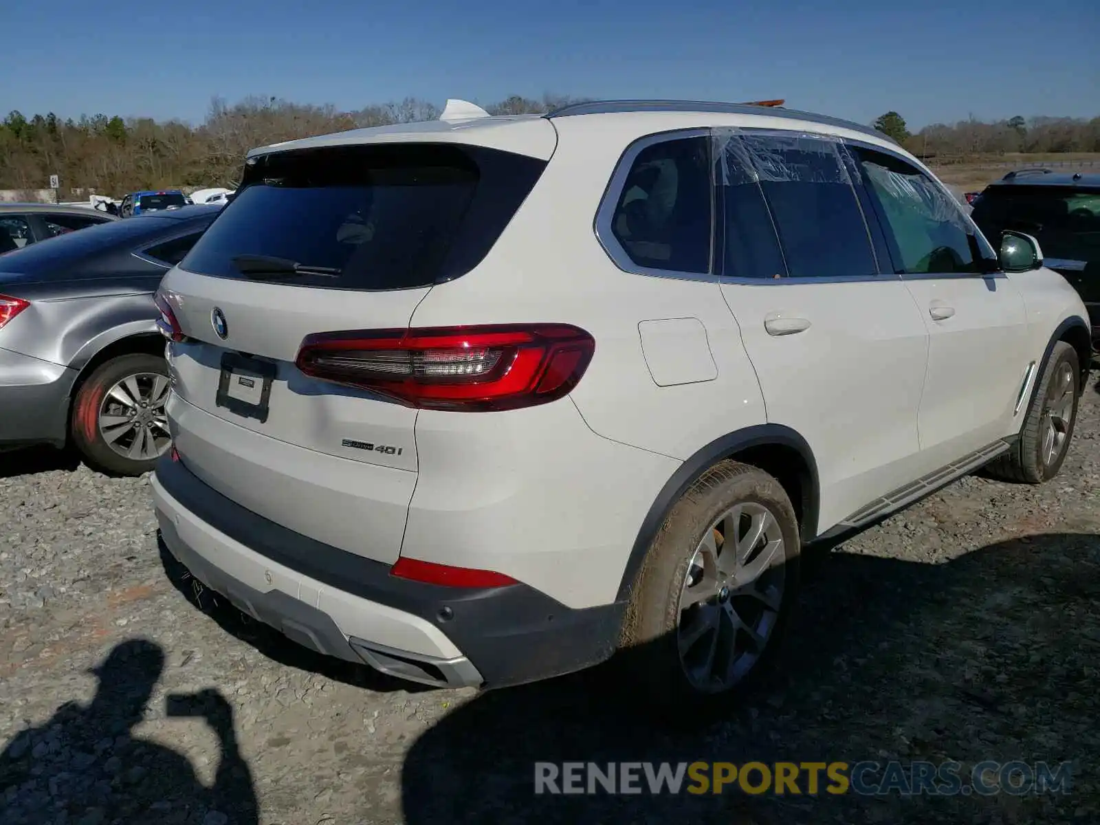 4 Photograph of a damaged car 5UXCR4C05L9B31934 BMW X5 2020