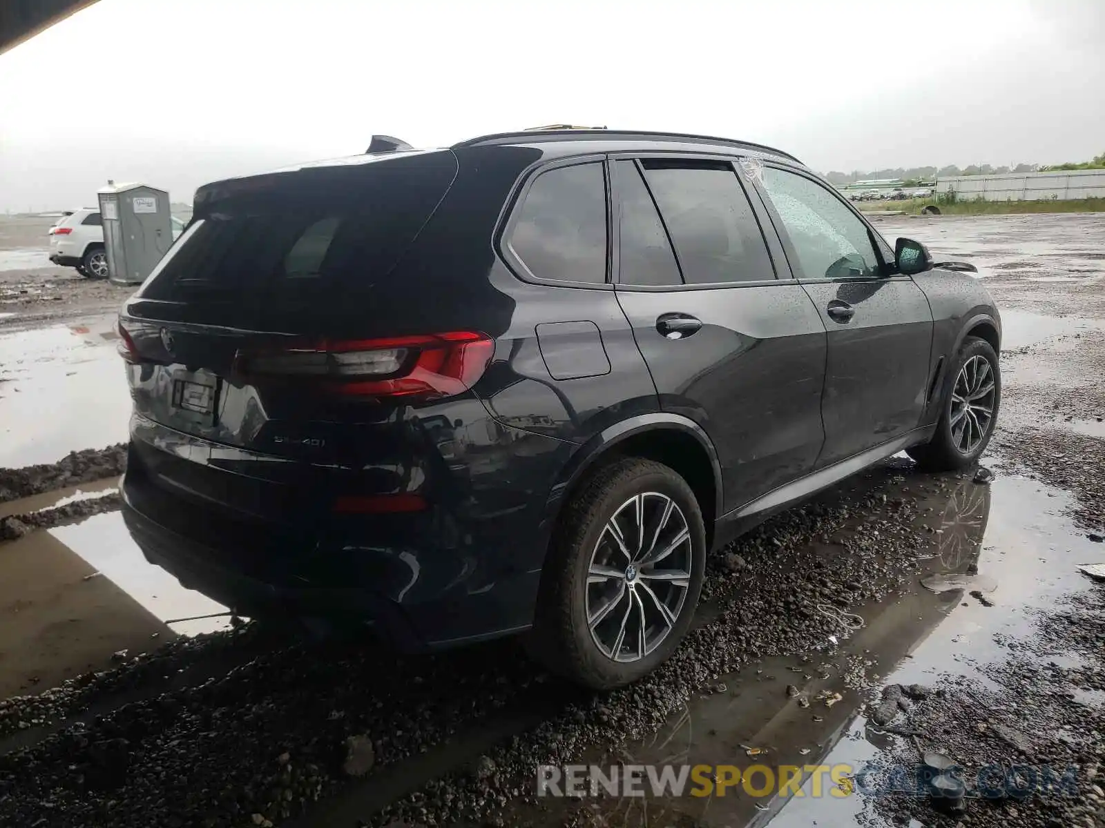 4 Photograph of a damaged car 5UXCR4C05L9C07538 BMW X5 2020