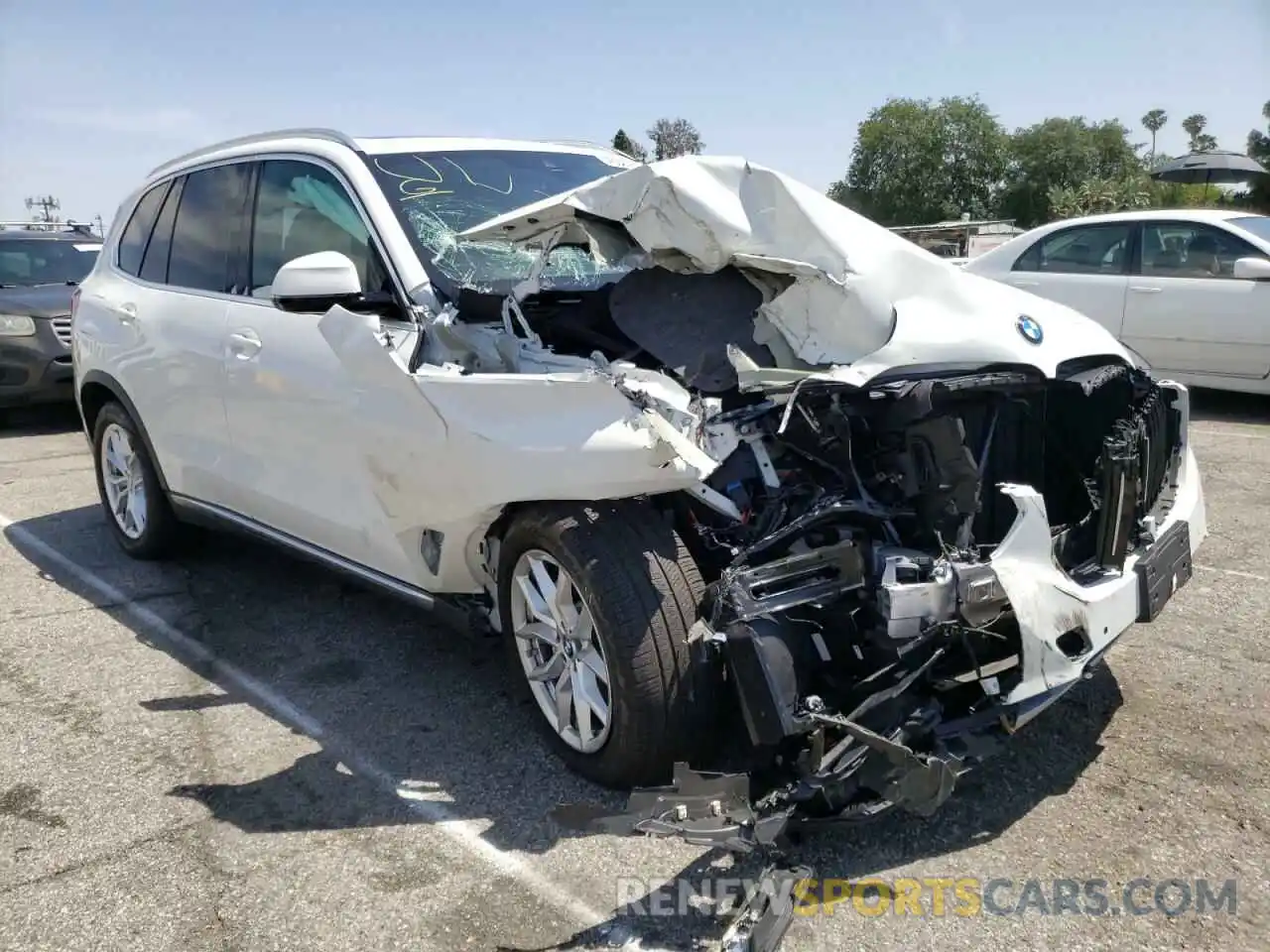 1 Photograph of a damaged car 5UXCR4C05L9C28440 BMW X5 2020