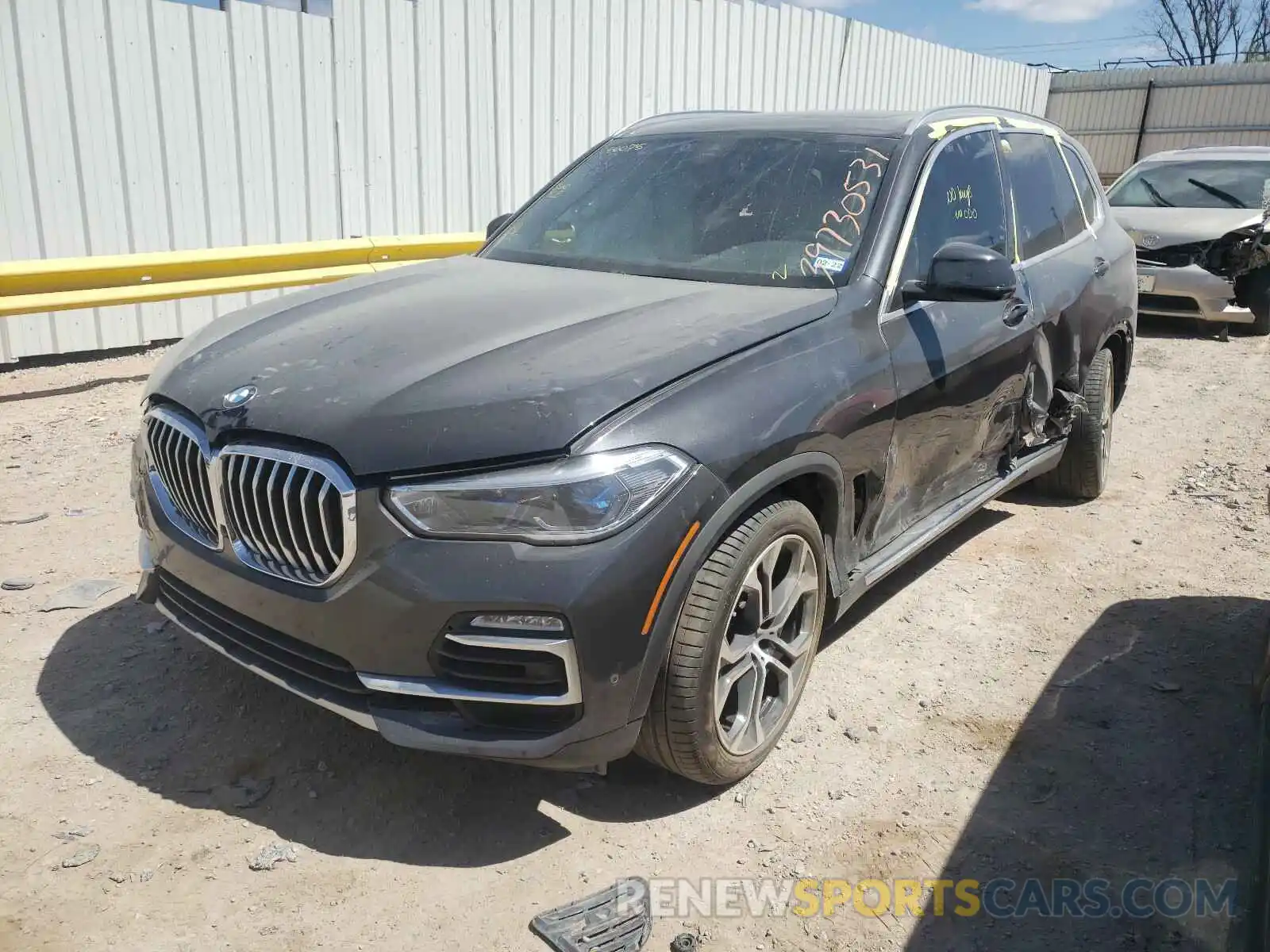 2 Фотография поврежденного автомобиля 5UXCR4C05L9C56075 BMW X5 2020