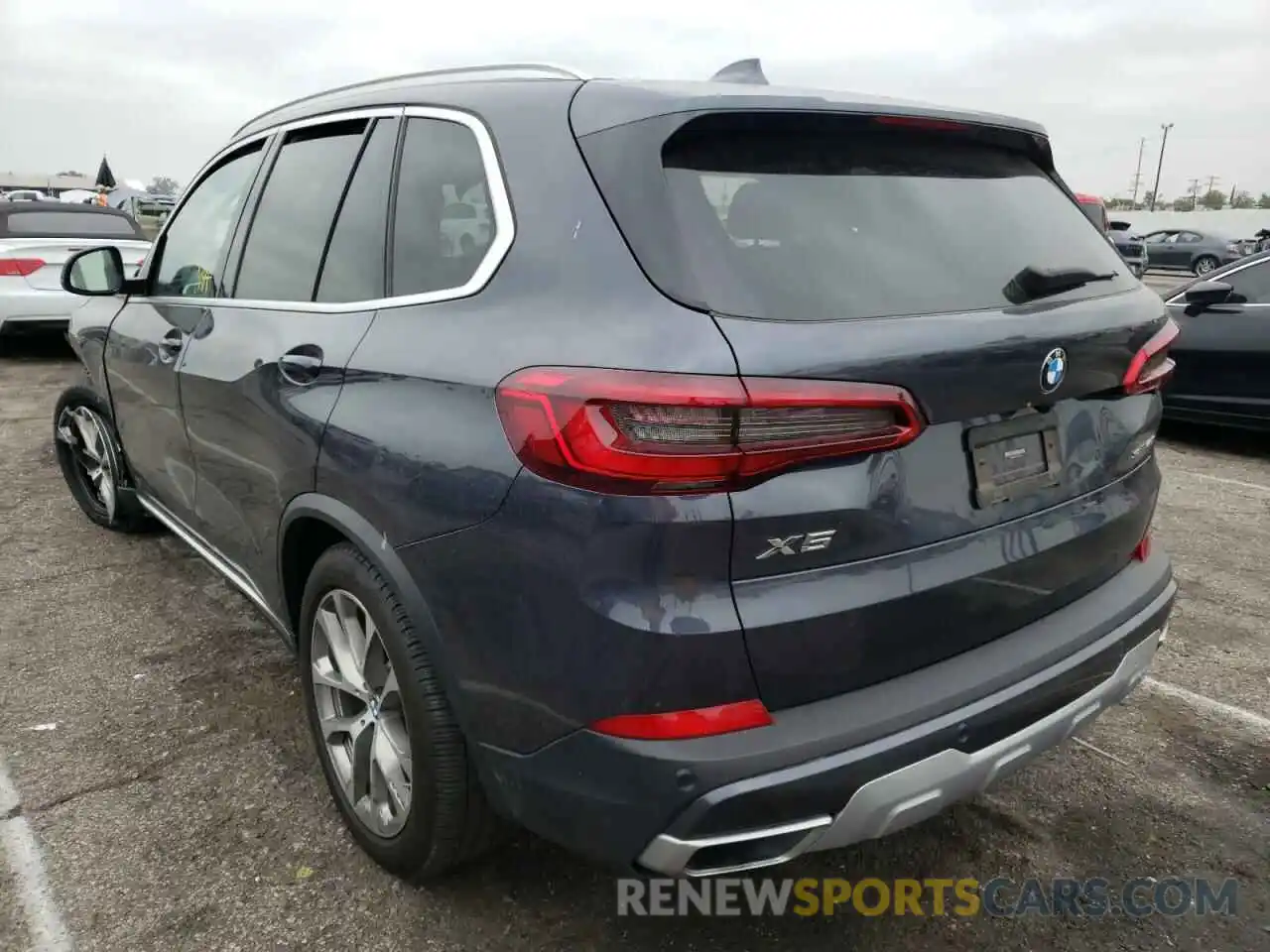 3 Фотография поврежденного автомобиля 5UXCR4C05LLT19725 BMW X5 2020