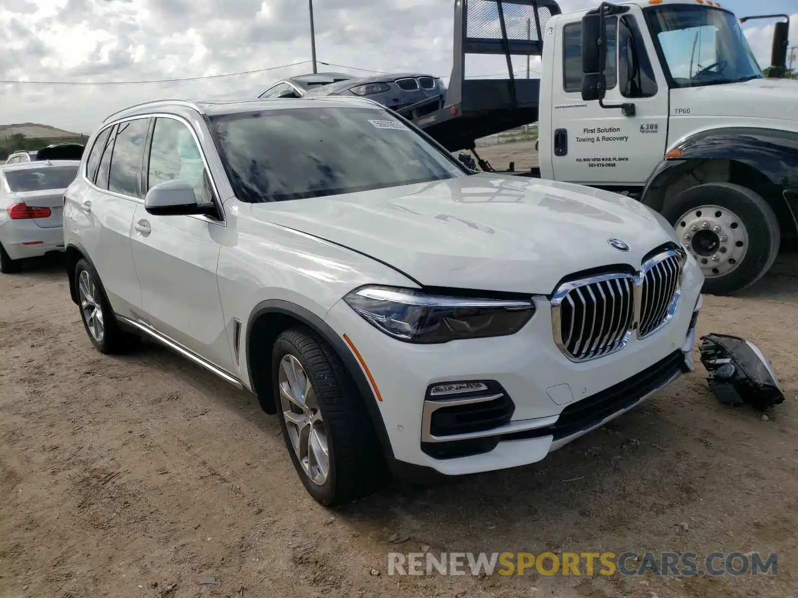 1 Photograph of a damaged car 5UXCR4C06L9B01650 BMW X5 2020