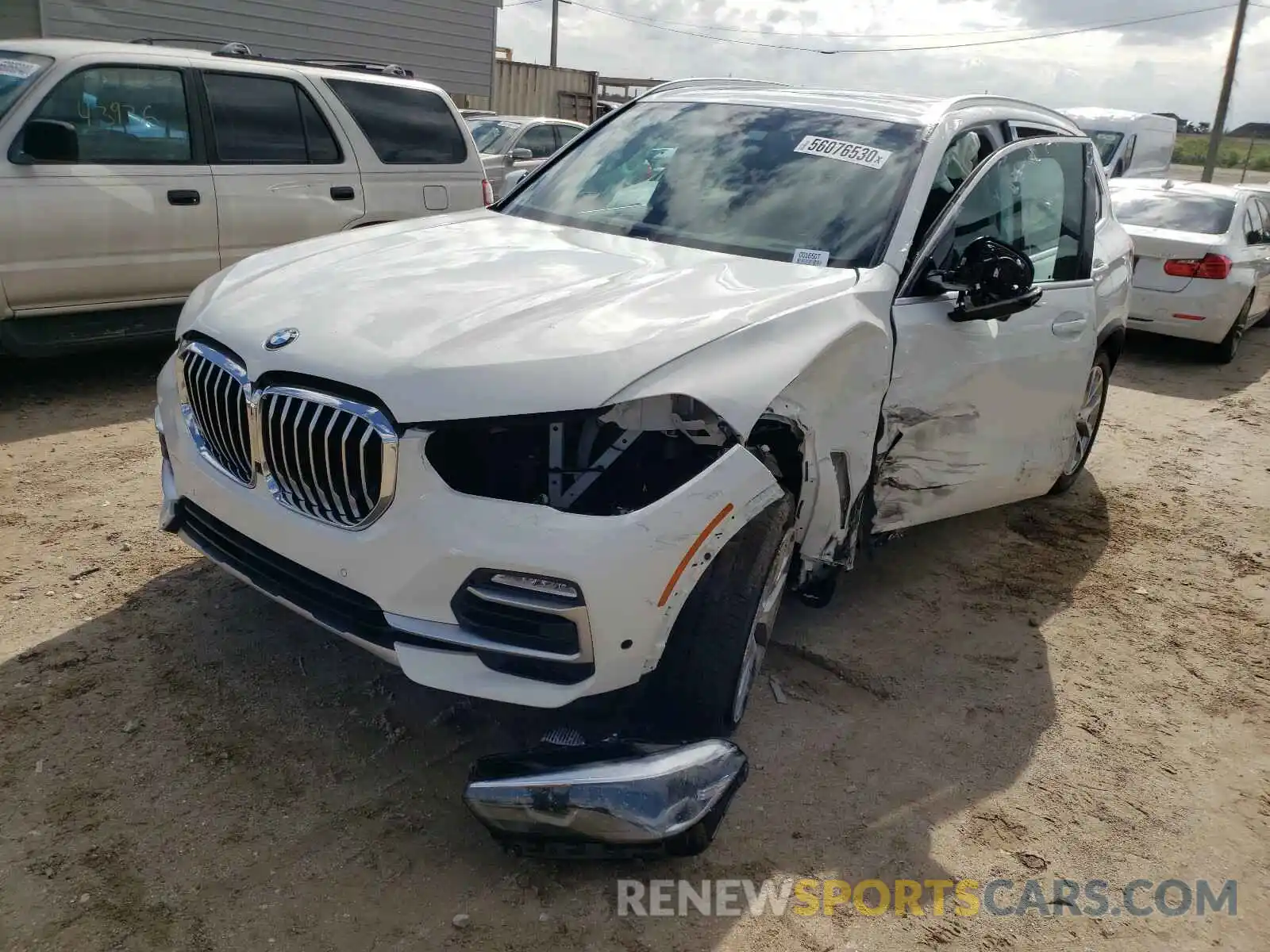 2 Photograph of a damaged car 5UXCR4C06L9B01650 BMW X5 2020