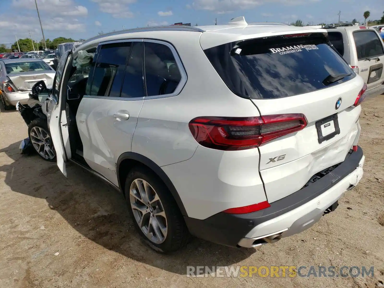 3 Фотография поврежденного автомобиля 5UXCR4C06L9B01650 BMW X5 2020