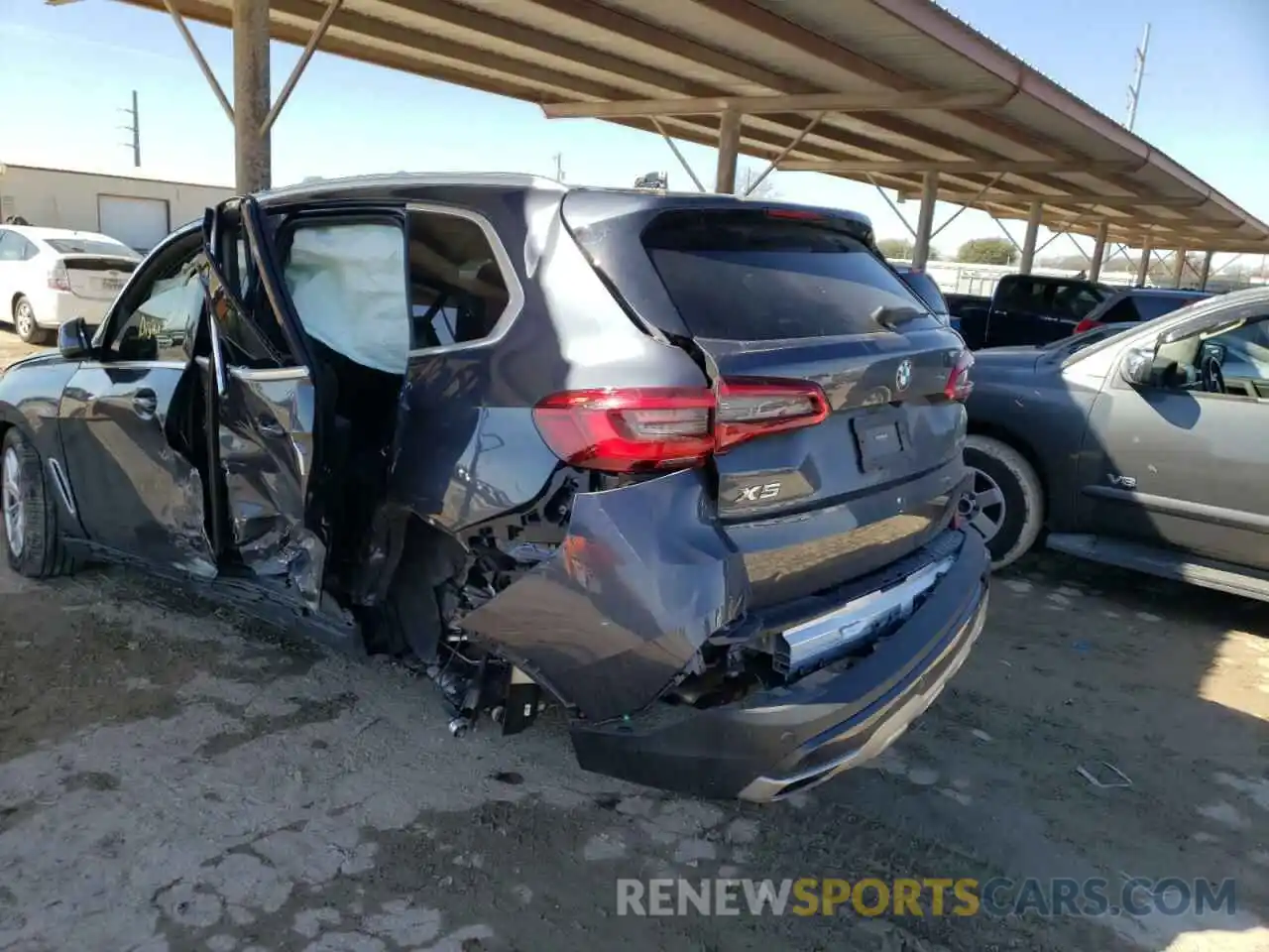 9 Photograph of a damaged car 5UXCR4C06L9B15841 BMW X5 2020