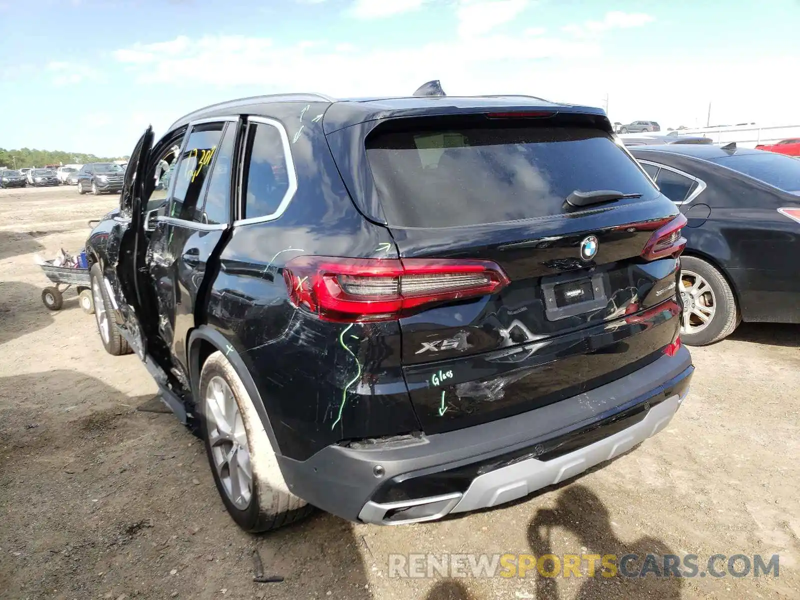 3 Photograph of a damaged car 5UXCR4C06L9C75671 BMW X5 2020