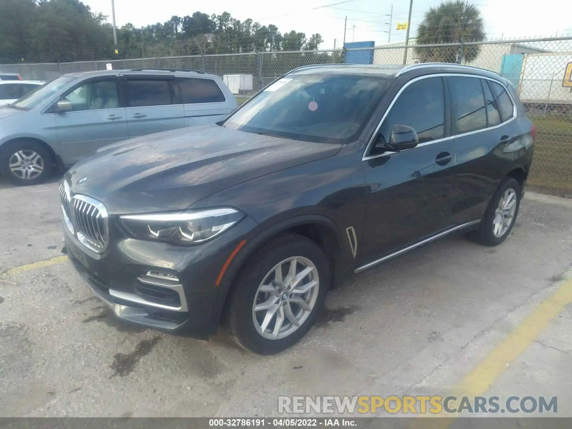 2 Photograph of a damaged car 5UXCR4C06LLE30514 BMW X5 2020