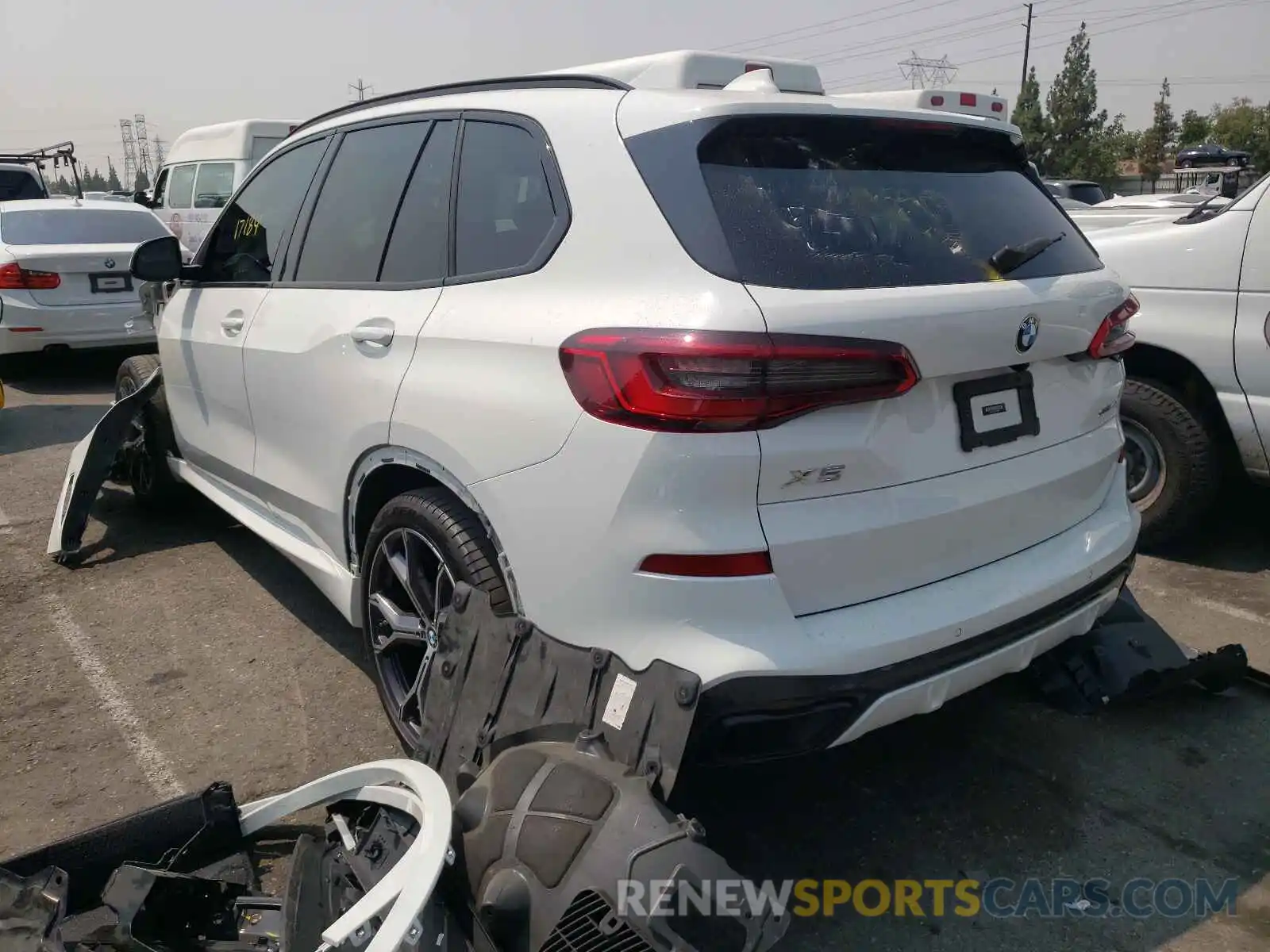 3 Фотография поврежденного автомобиля 5UXCR4C06LLT18454 BMW X5 2020