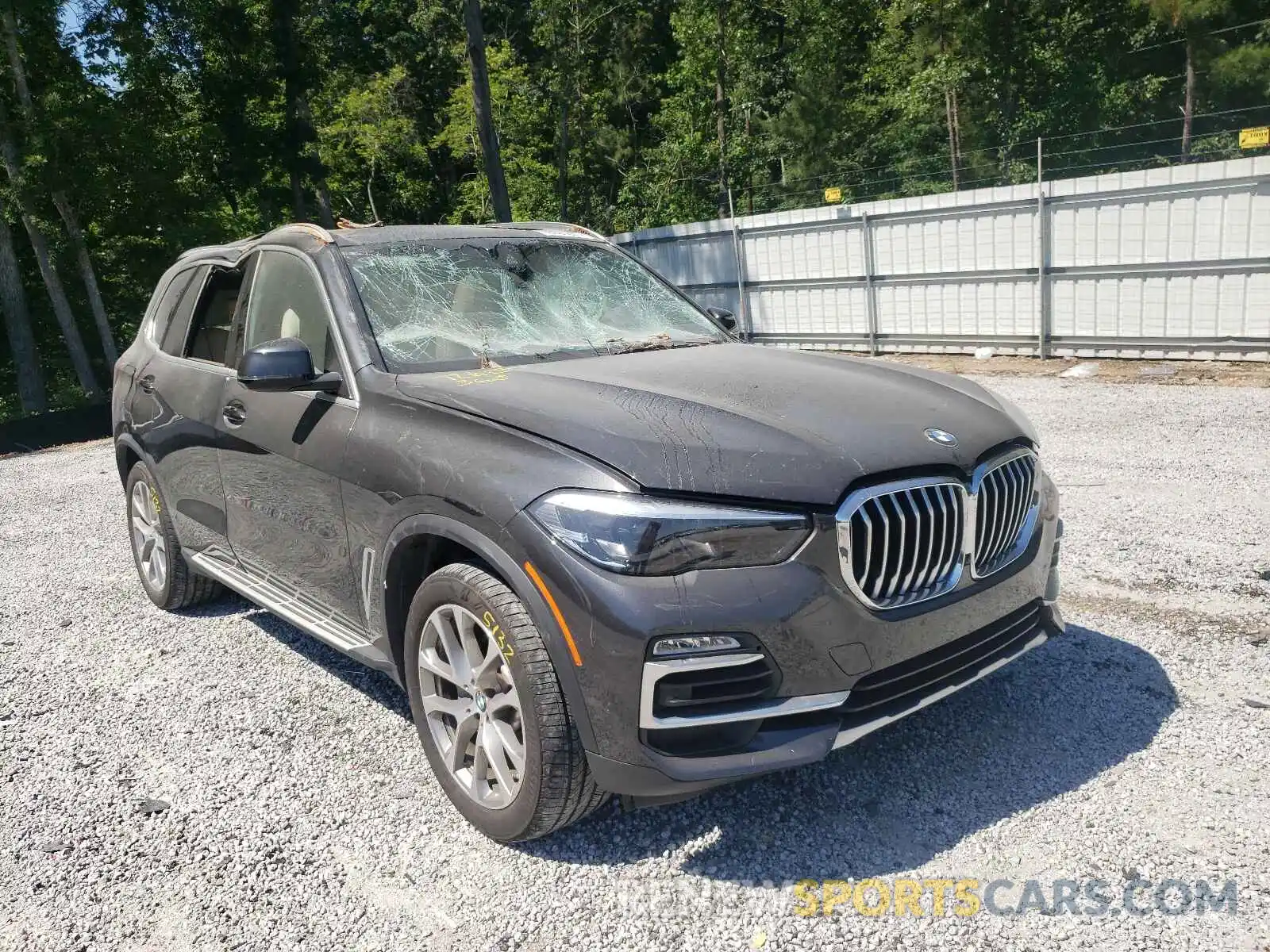 1 Photograph of a damaged car 5UXCR4C06LLT19653 BMW X5 2020