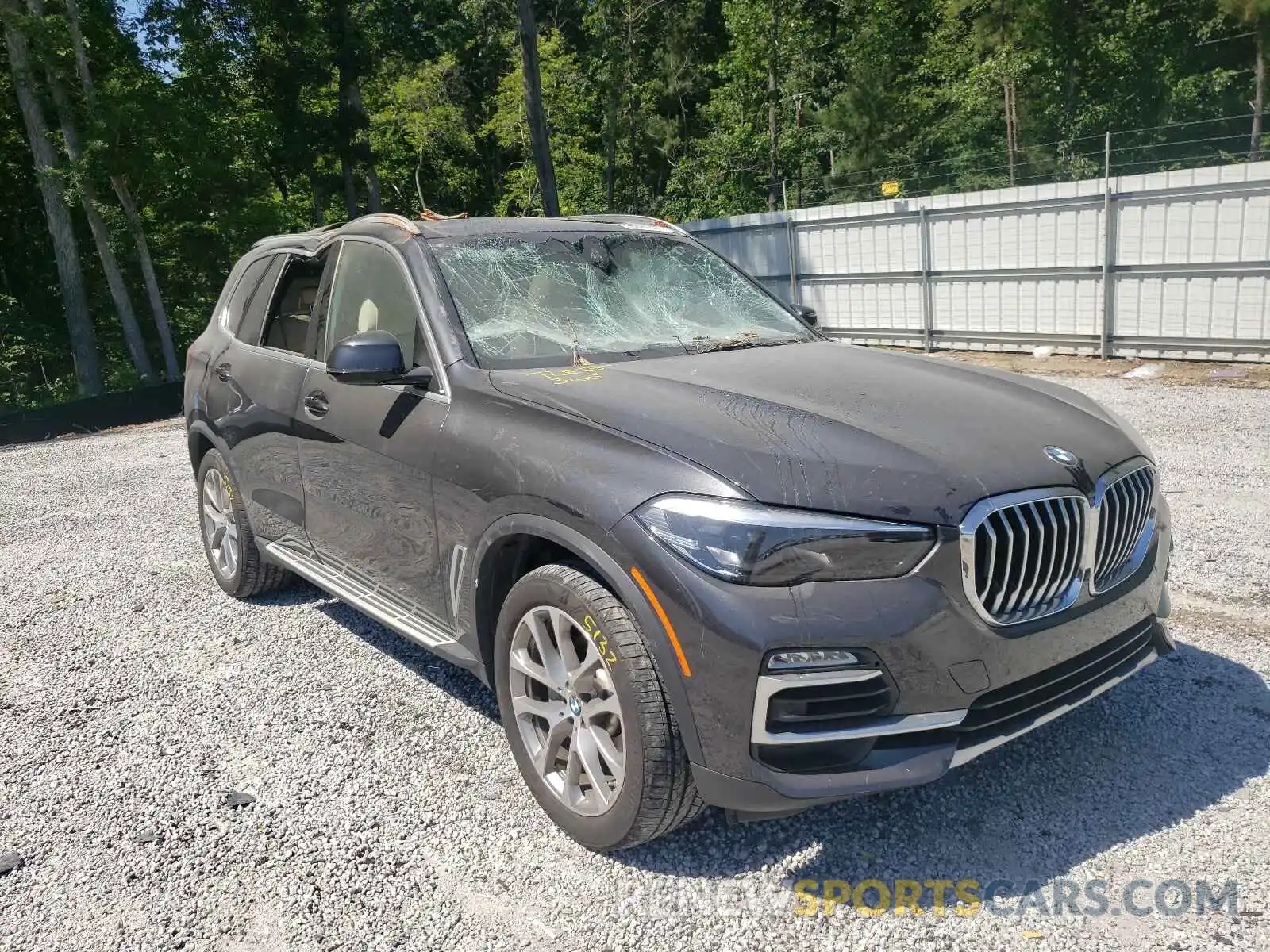 9 Photograph of a damaged car 5UXCR4C06LLT19653 BMW X5 2020