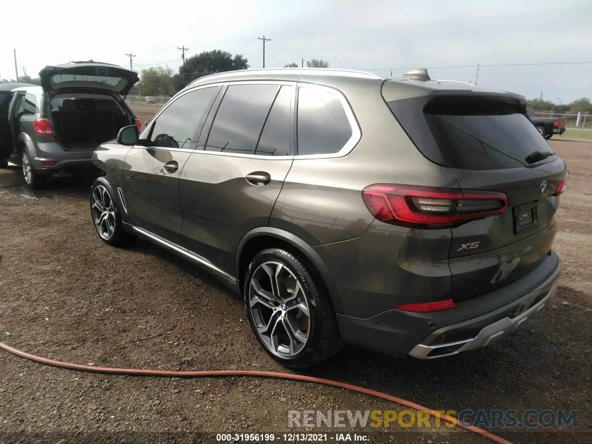 3 Photograph of a damaged car 5UXCR4C07L9B09353 BMW X5 2020